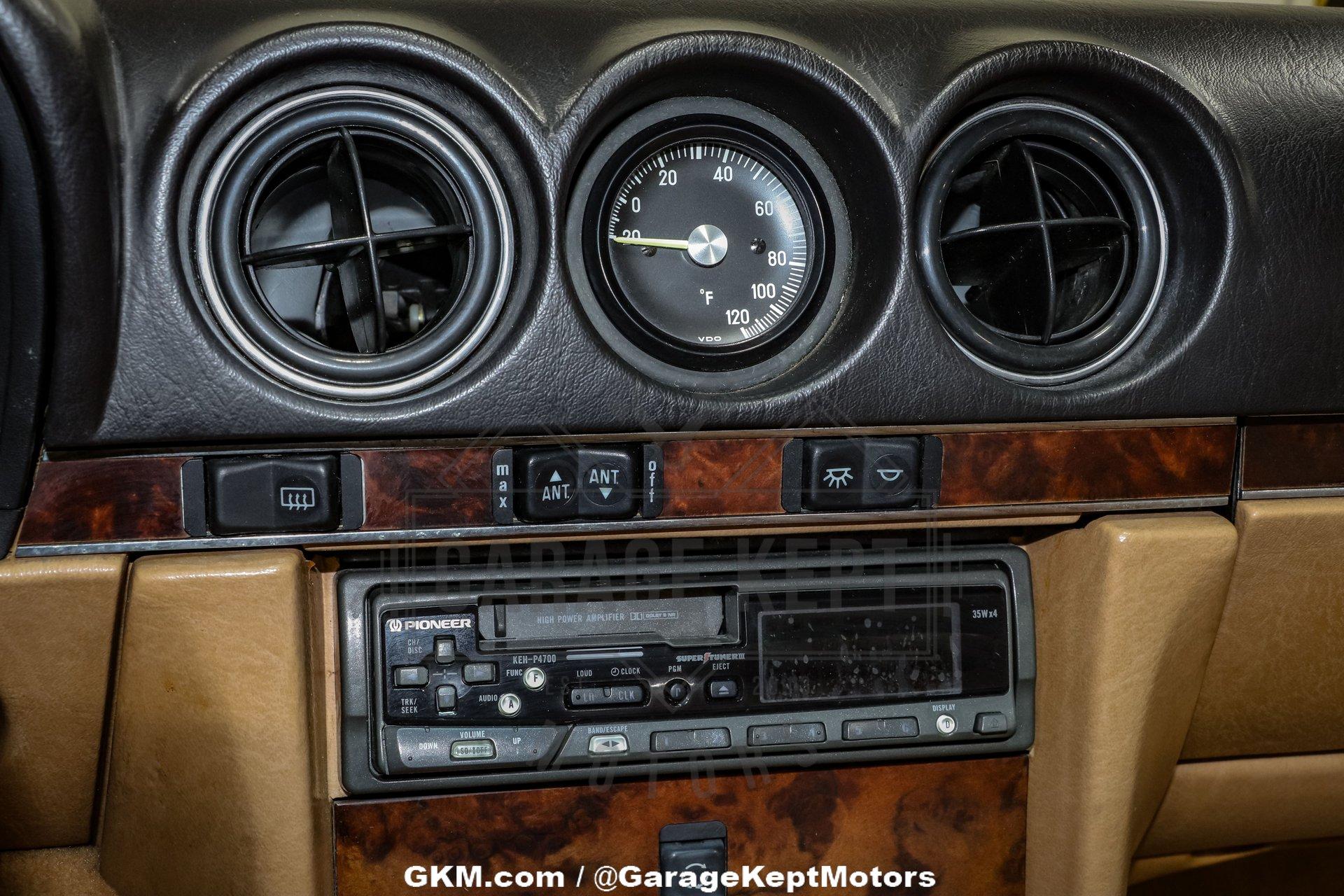 1987 Mercedes-Benz 560SL 123