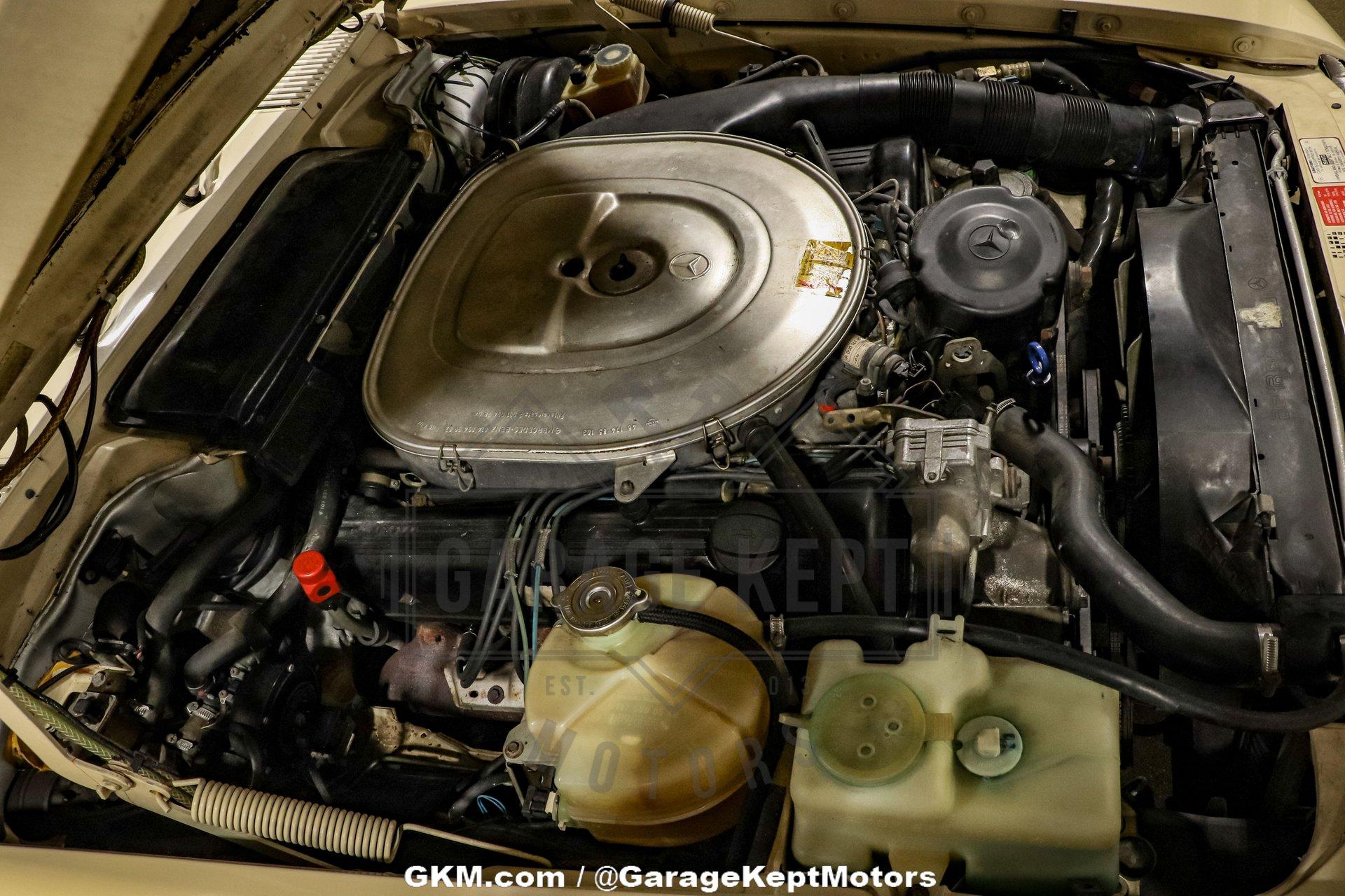 1987 Mercedes-Benz 560SL 135