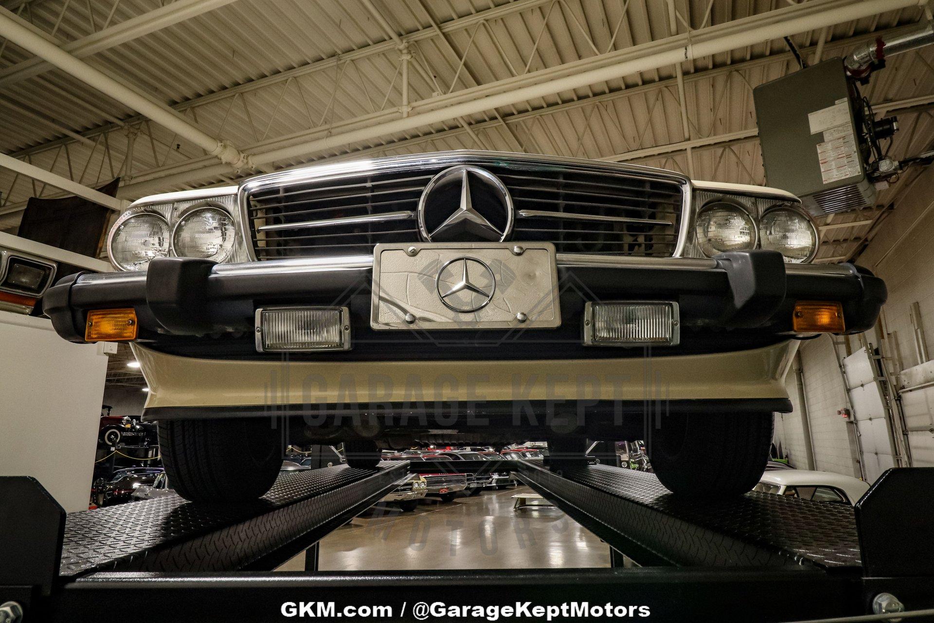 1987 Mercedes-Benz 560SL 147