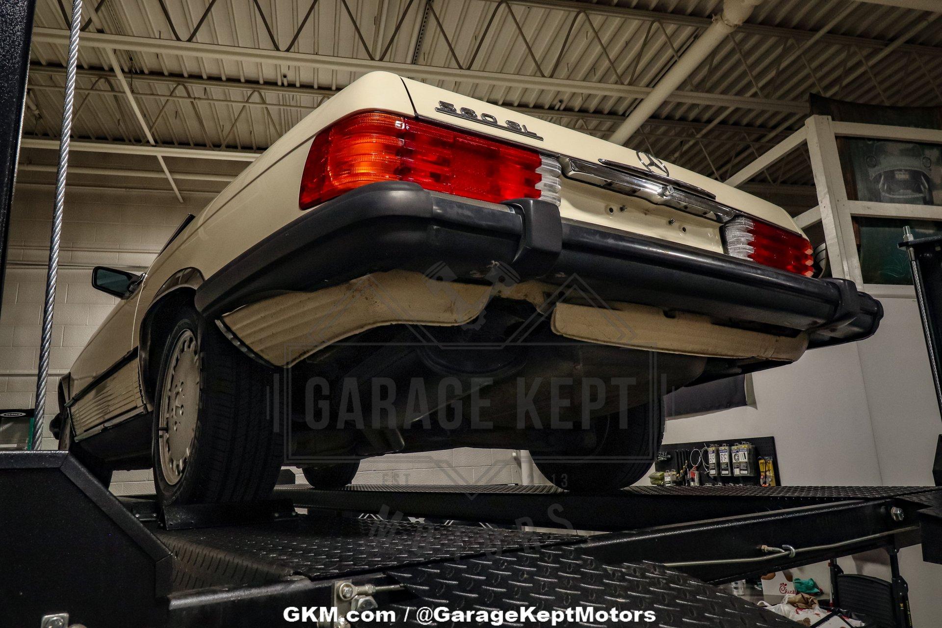 1987 Mercedes-Benz 560SL 153