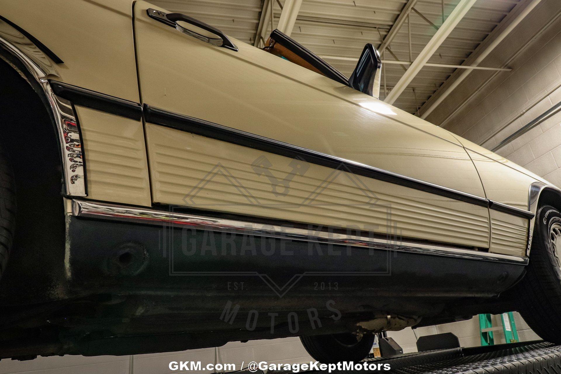 1987 Mercedes-Benz 560SL 157