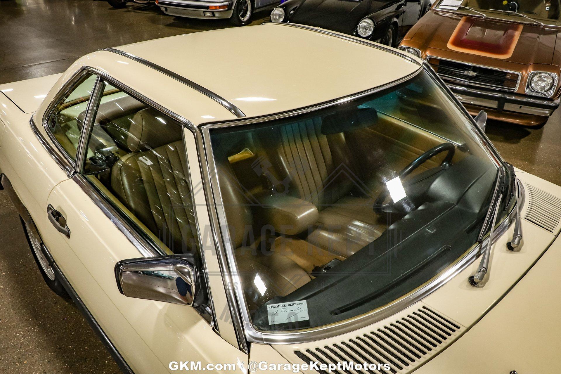 1987 Mercedes-Benz 560SL 22