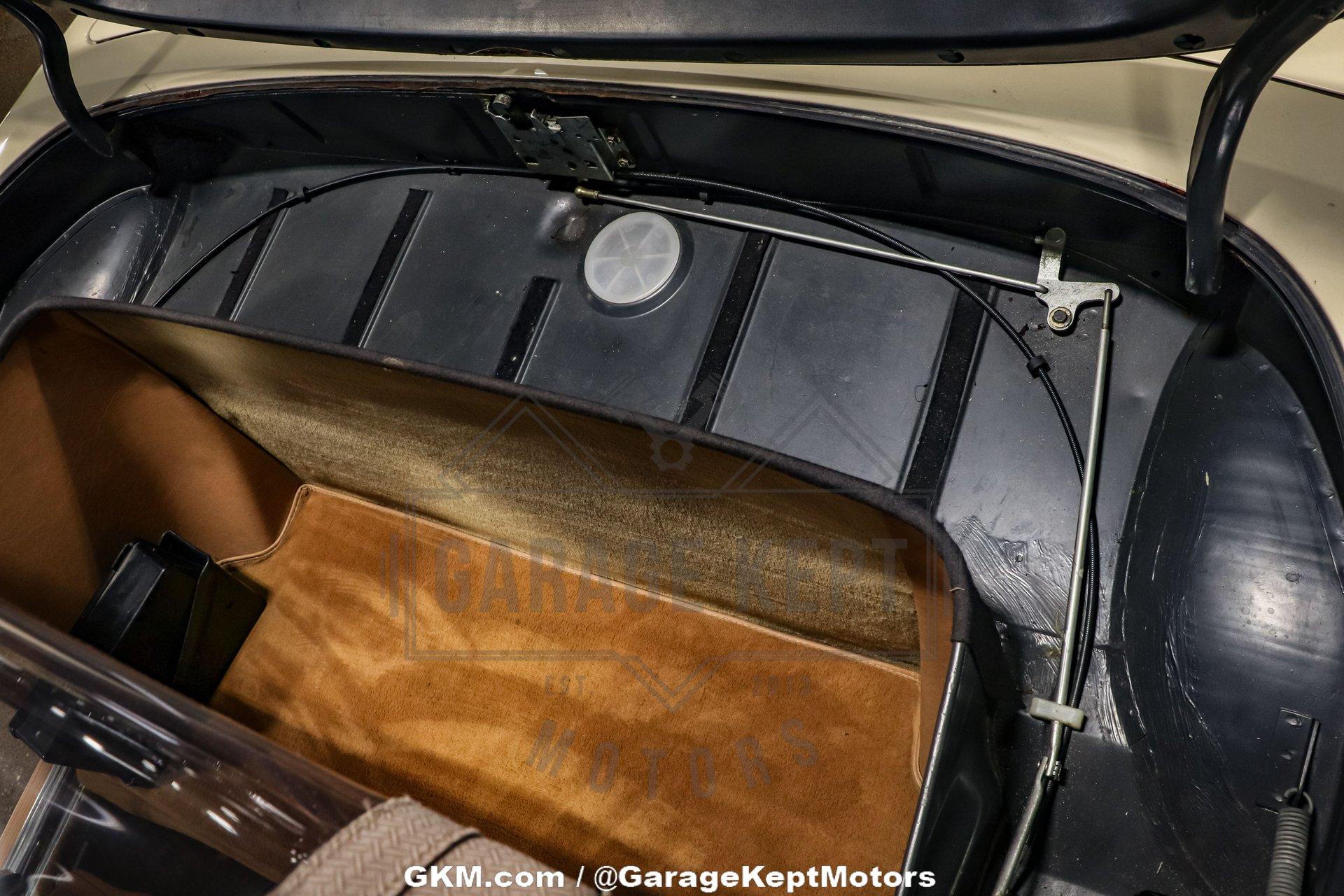 1987 Mercedes-Benz 560SL 25