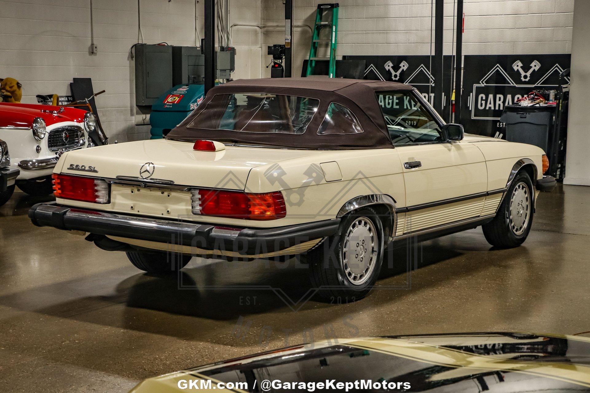 1987 Mercedes-Benz 560SL 29