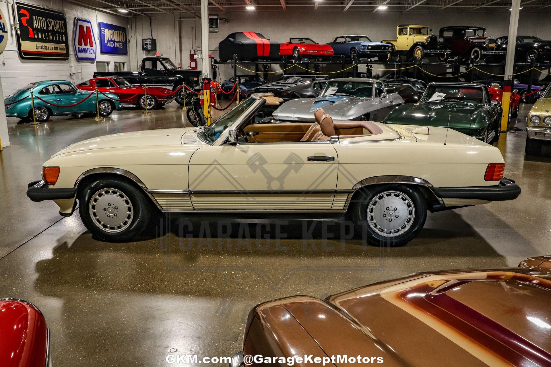 1987 Mercedes-Benz 560SL 42