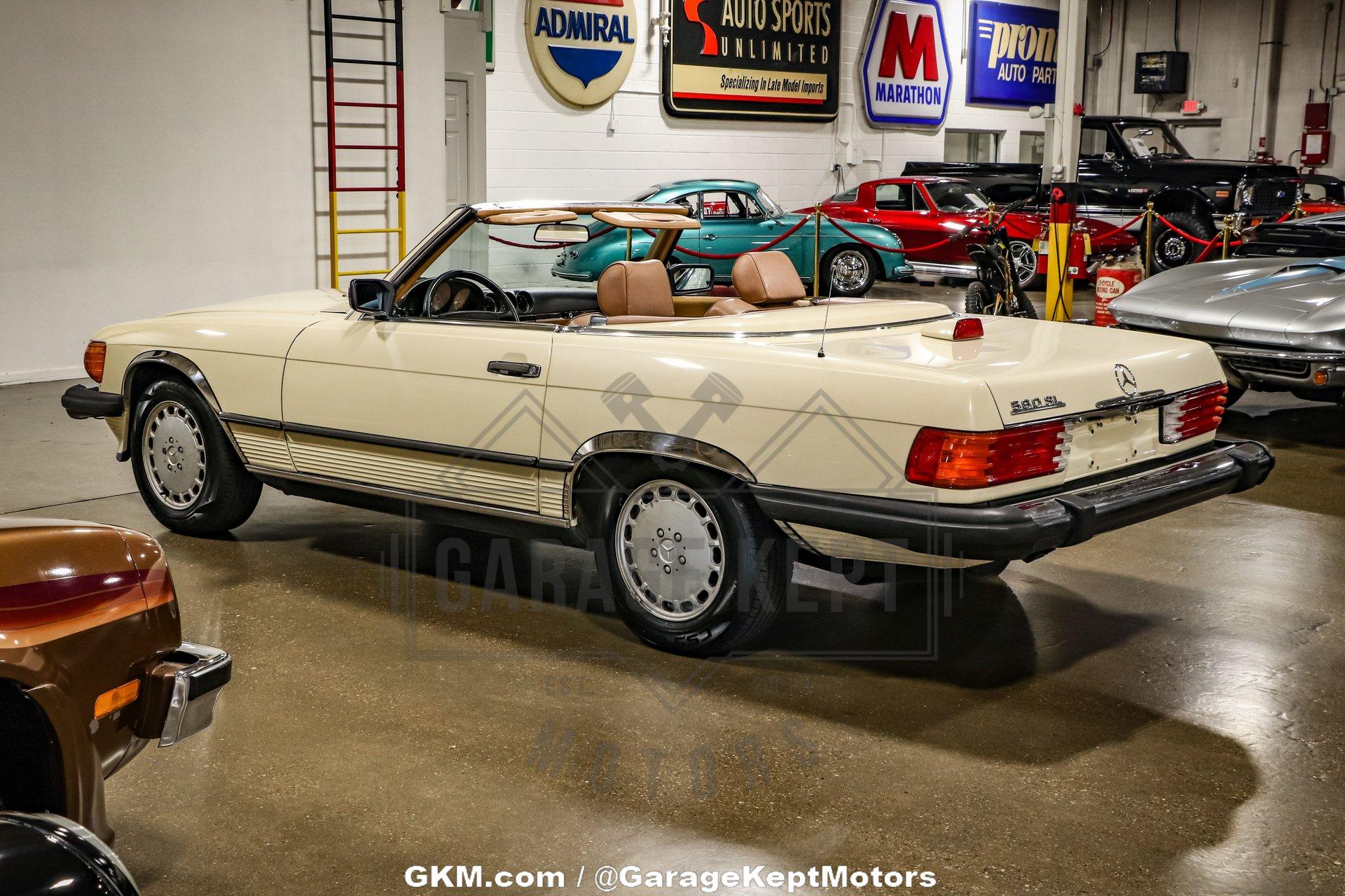 1987 Mercedes-Benz 560SL 43