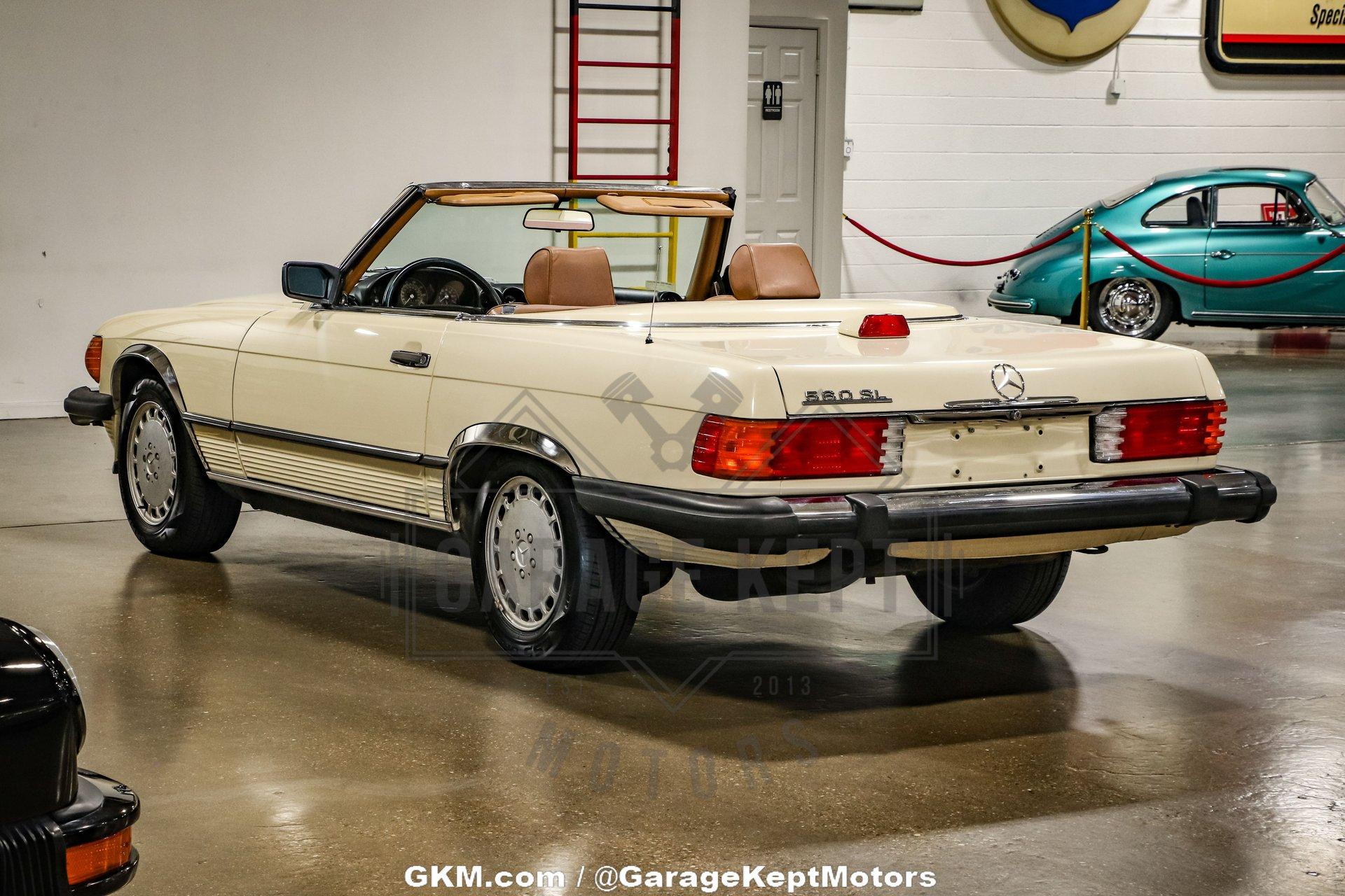 1987 Mercedes-Benz 560SL 44