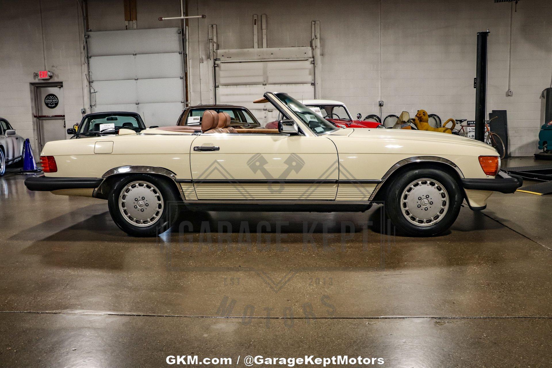 1987 Mercedes-Benz 560SL 47