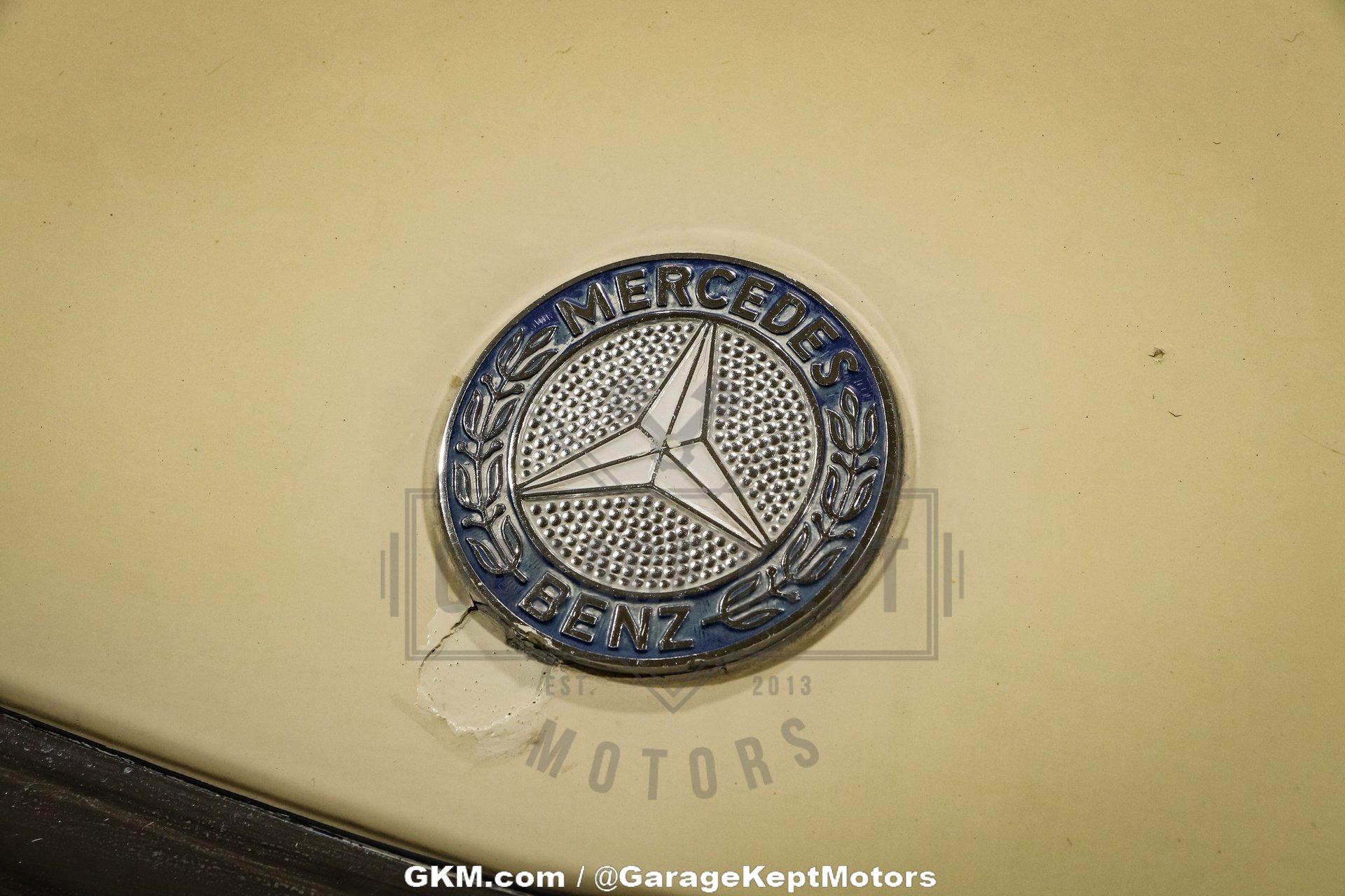 1987 Mercedes-Benz 560SL 59