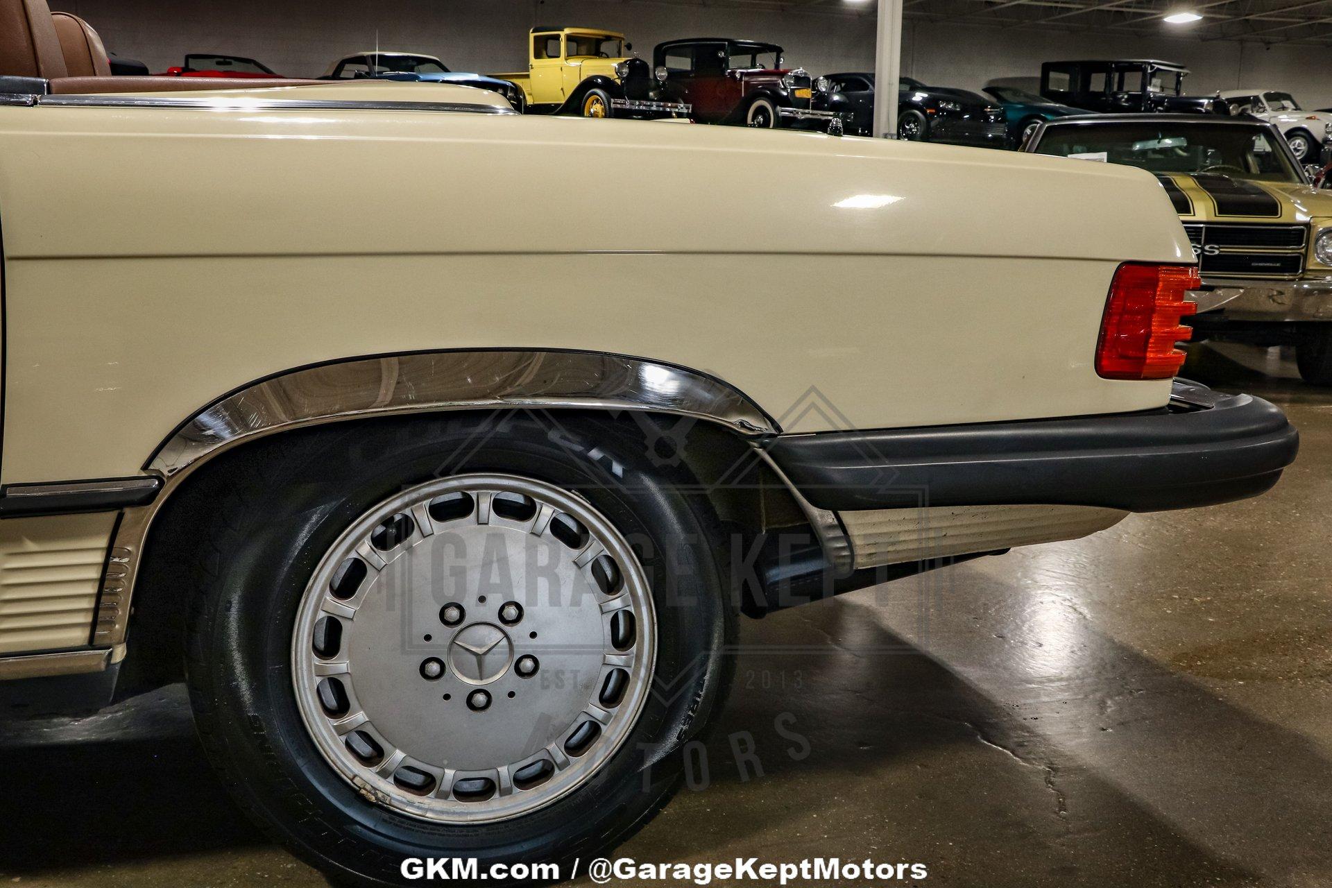1987 Mercedes-Benz 560SL 67