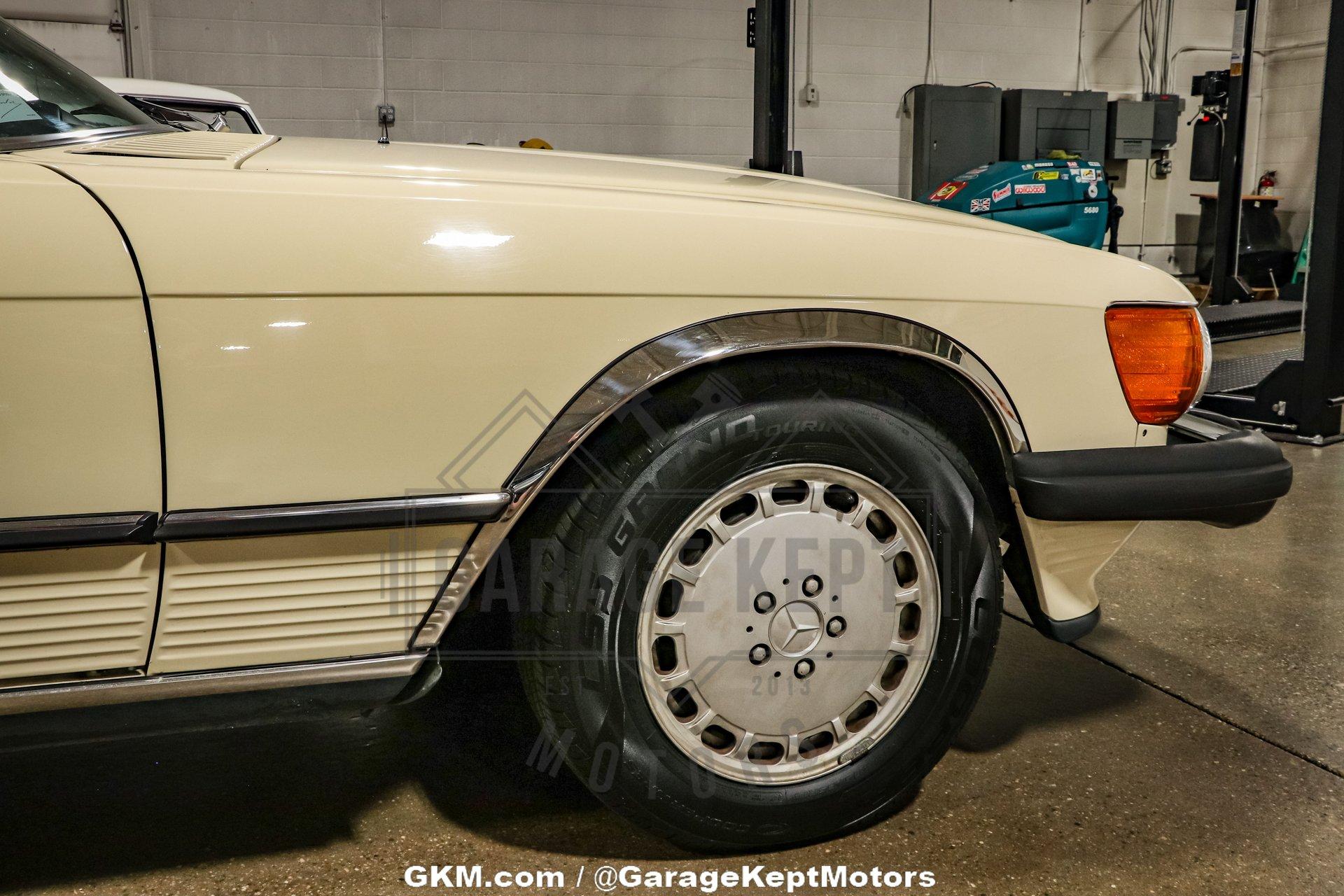 1987 Mercedes-Benz 560SL 84