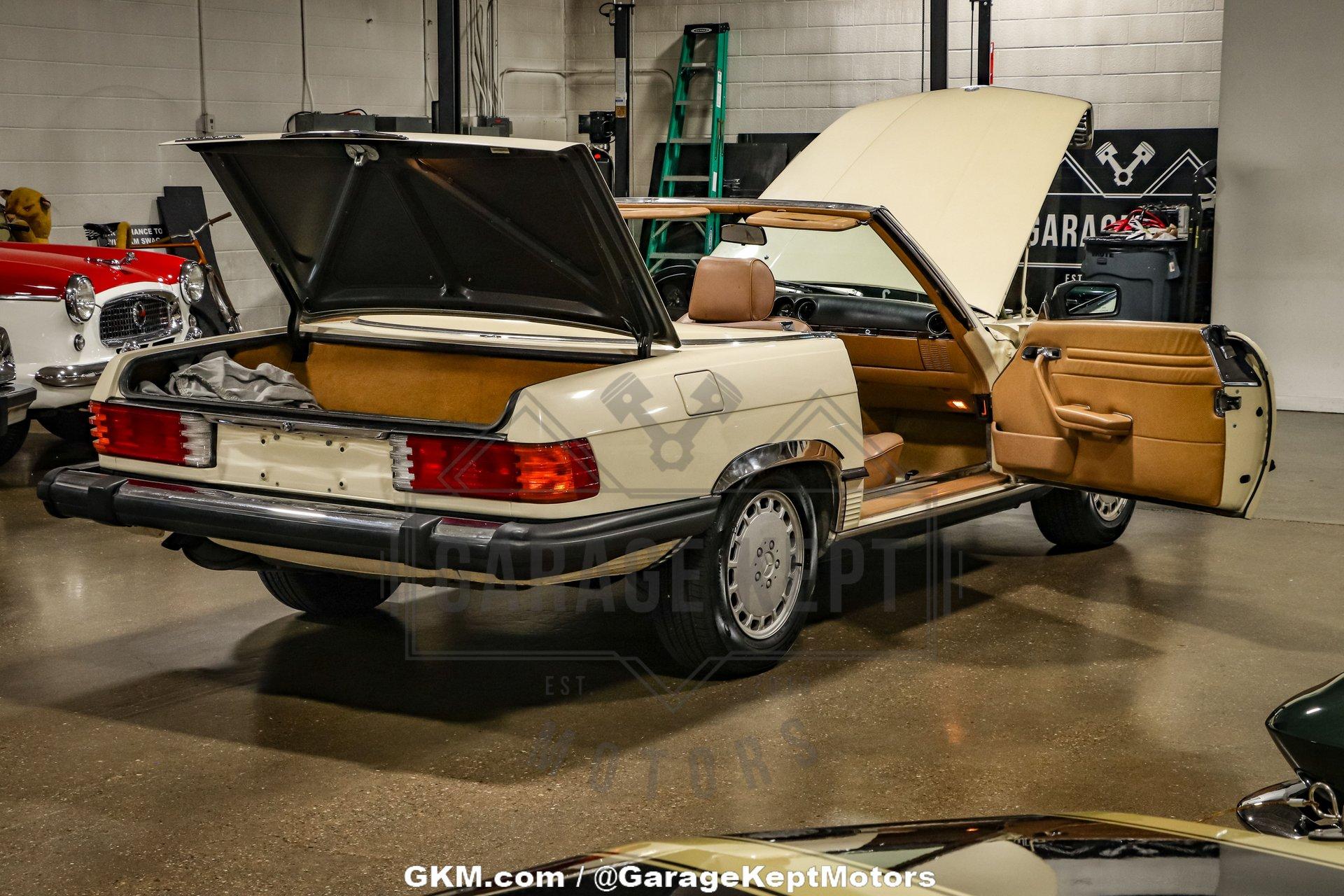 1987 Mercedes-Benz 560SL 90