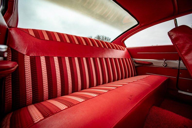 1961 Dodge Dart Phoenix 10