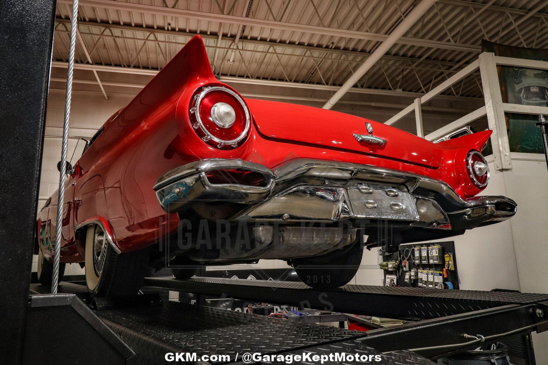 1957 Ford Thunderbird 132