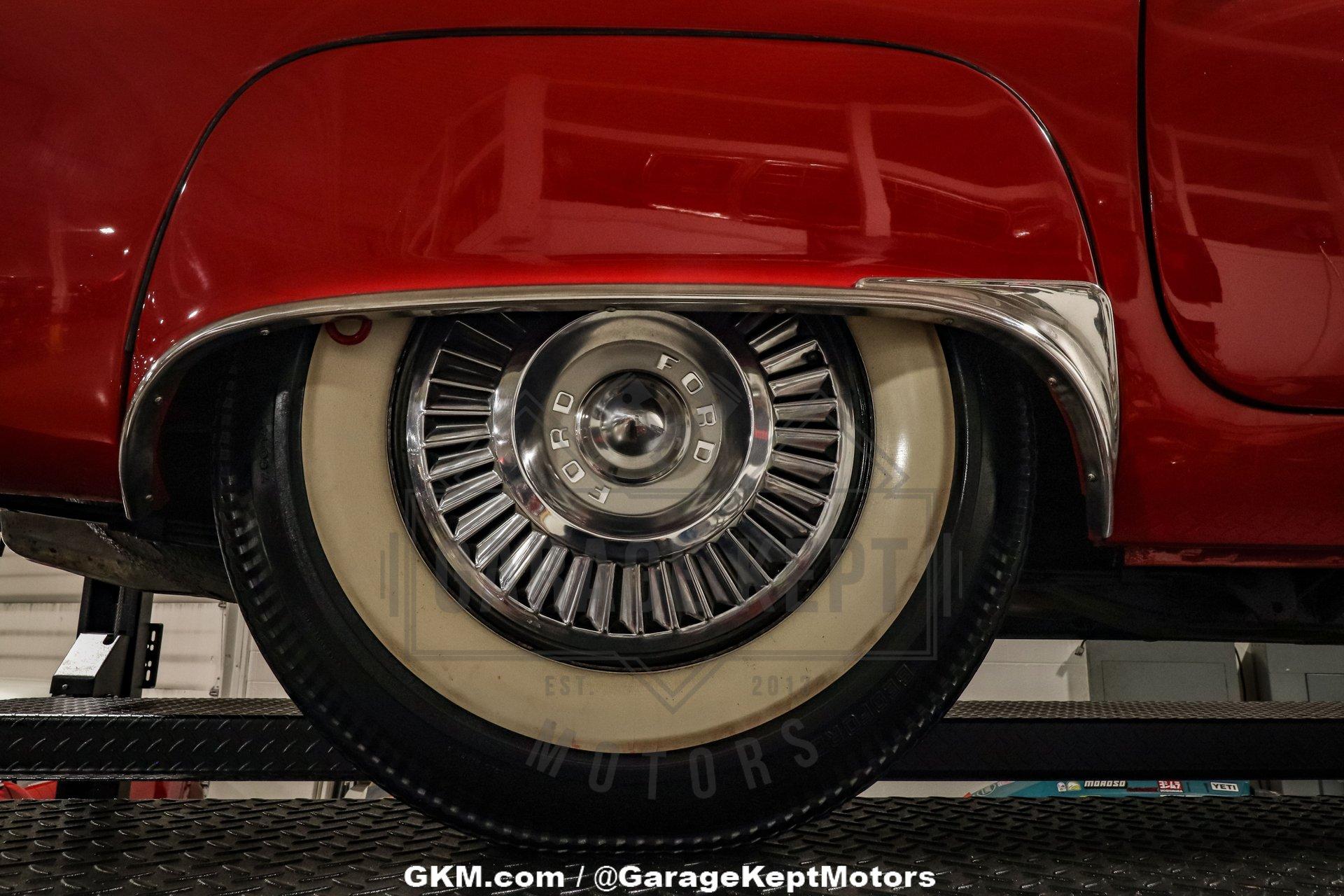 1957 Ford Thunderbird 135