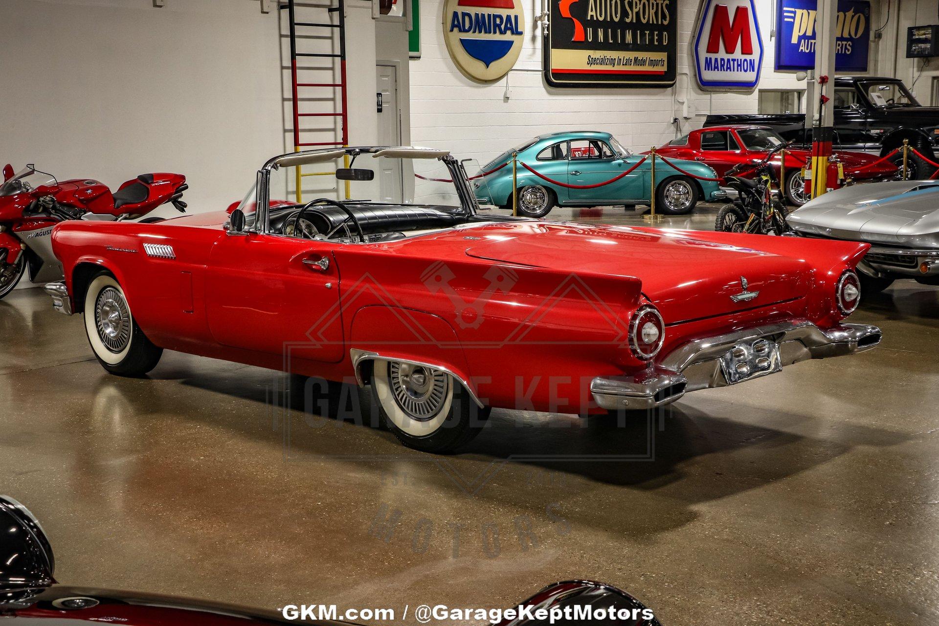 1957 Ford Thunderbird 26