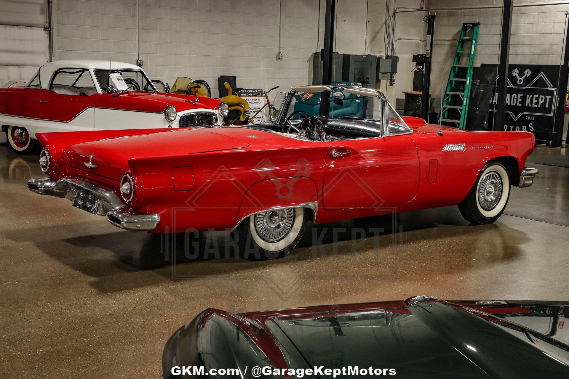 1957 Ford Thunderbird 29