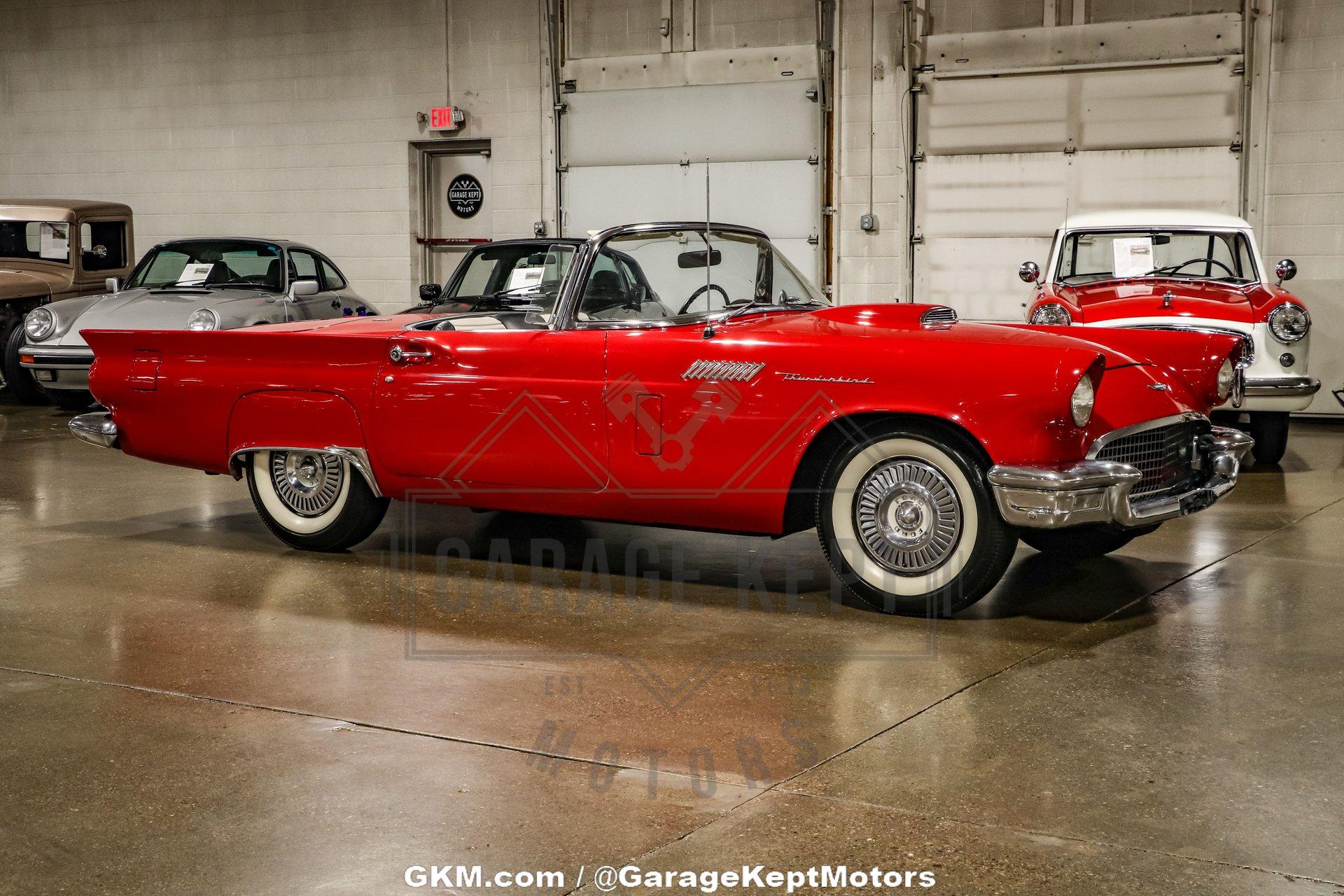 1957 Ford Thunderbird 31