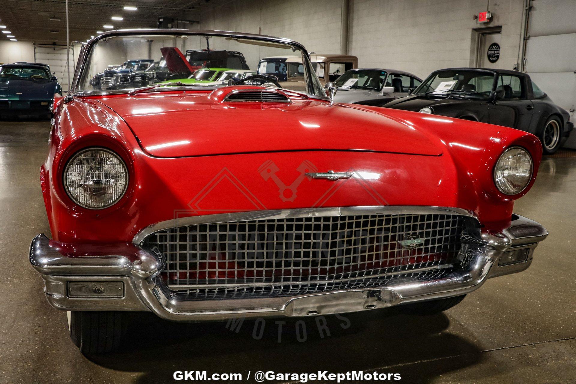1957 Ford Thunderbird 35