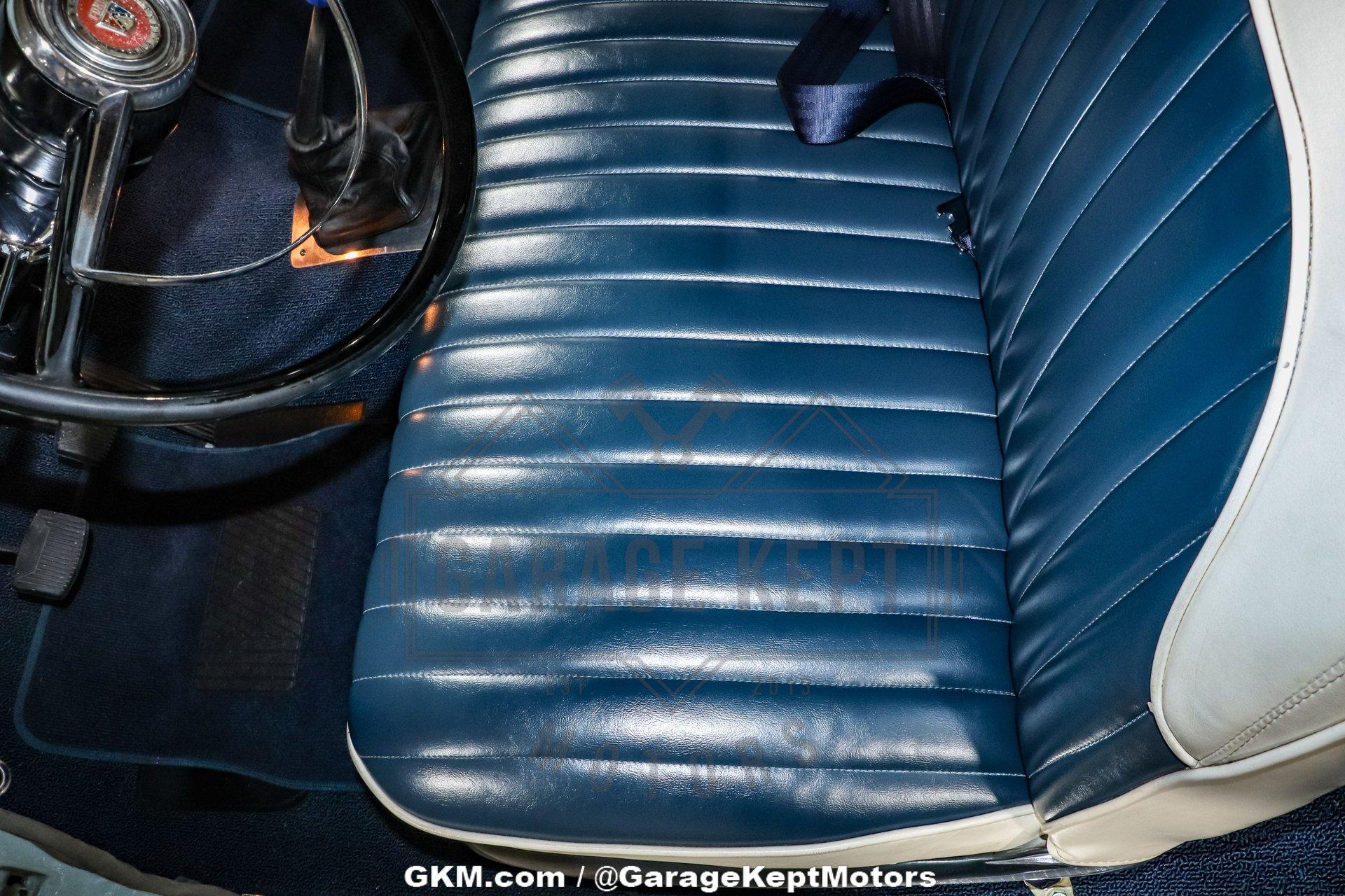 1953 Ford Crestline Victoria 102
