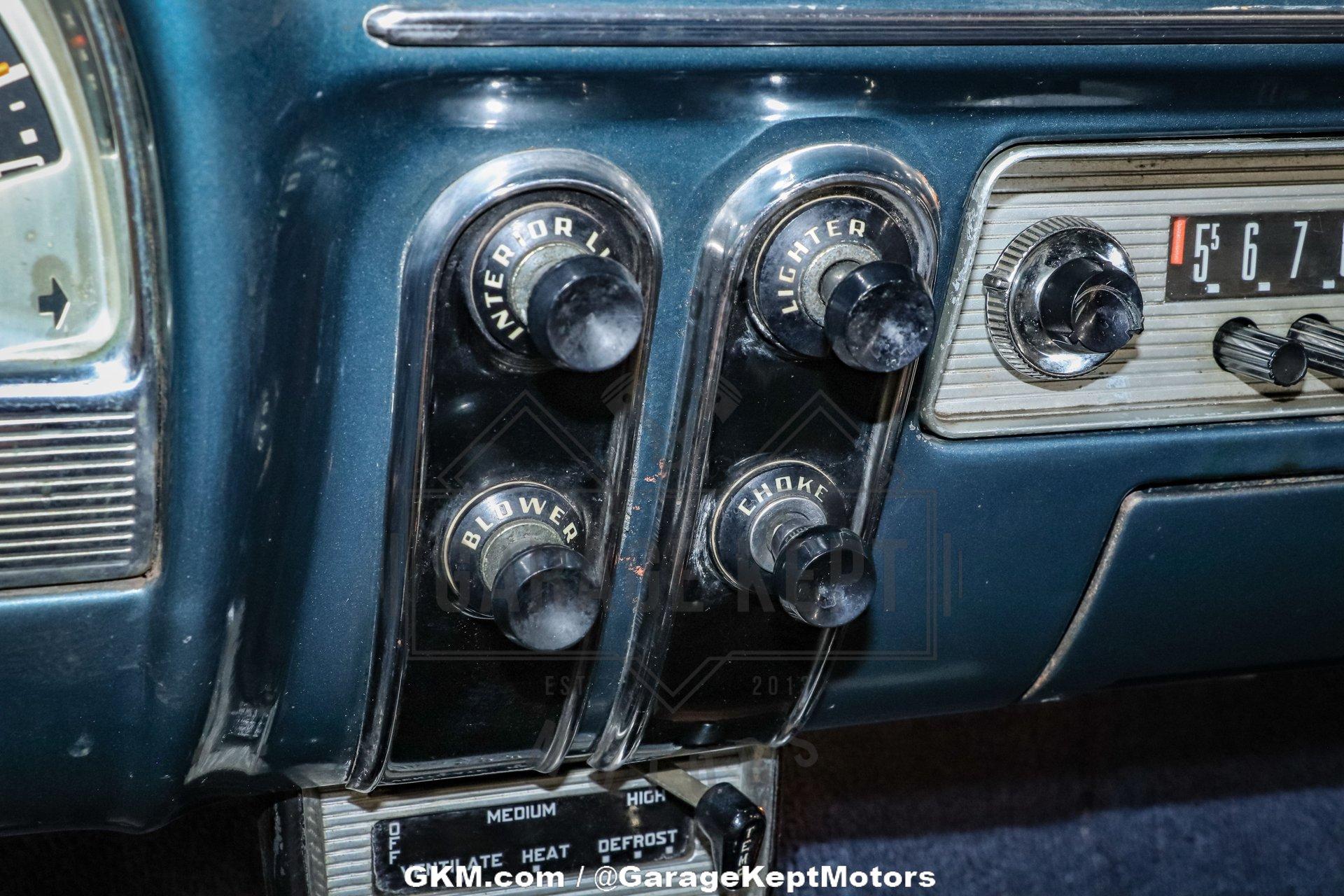 1953 Ford Crestline Victoria 111