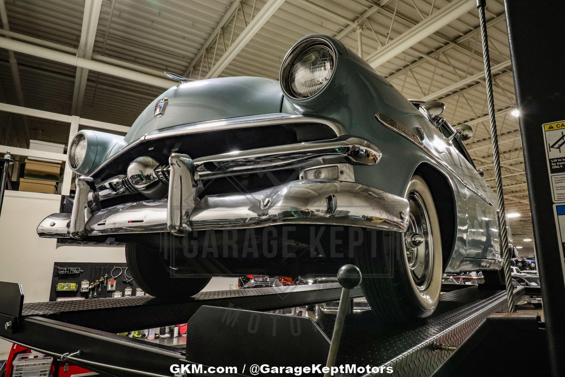 1953 Ford Crestline Victoria 132