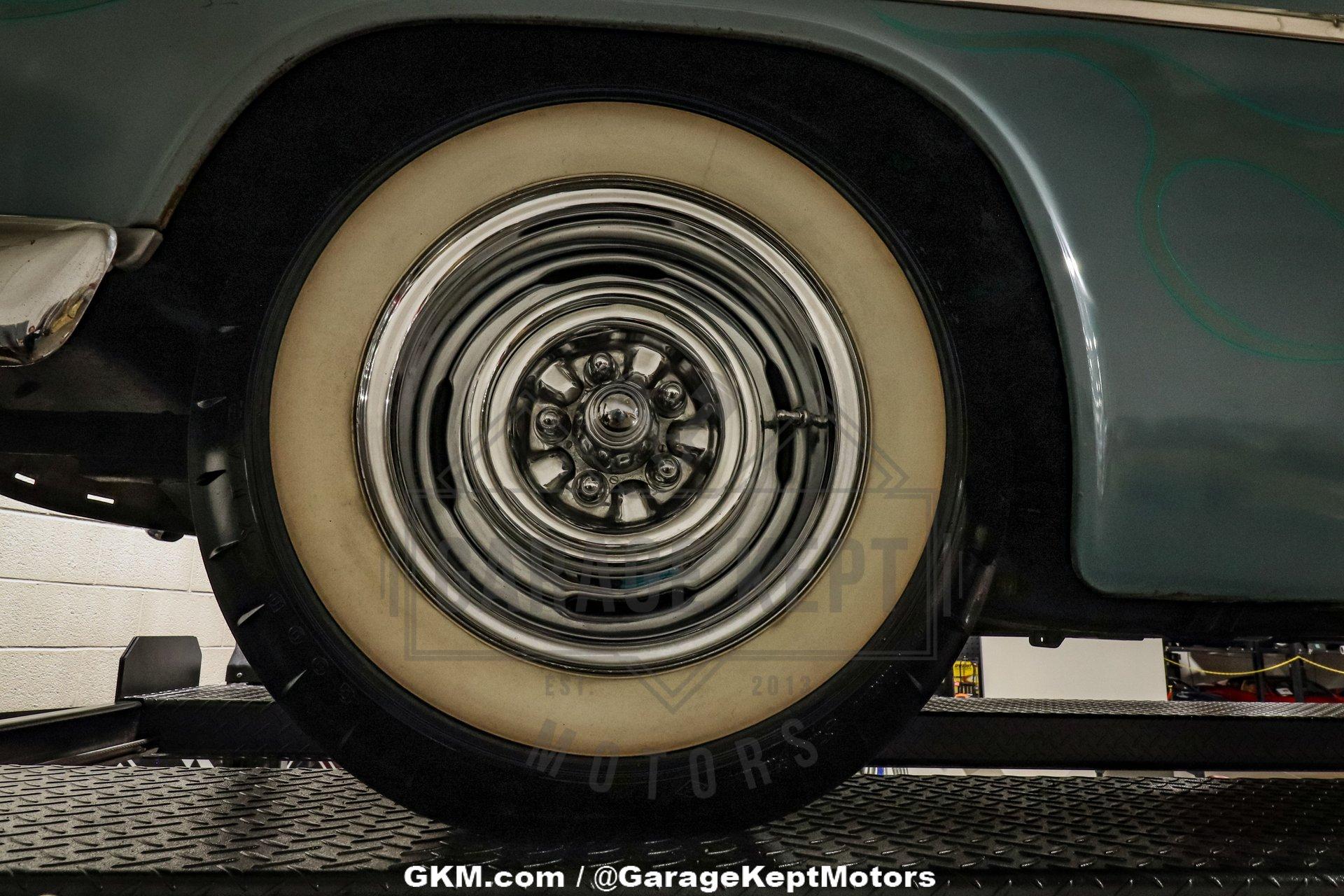 1953 Ford Crestline Victoria 133