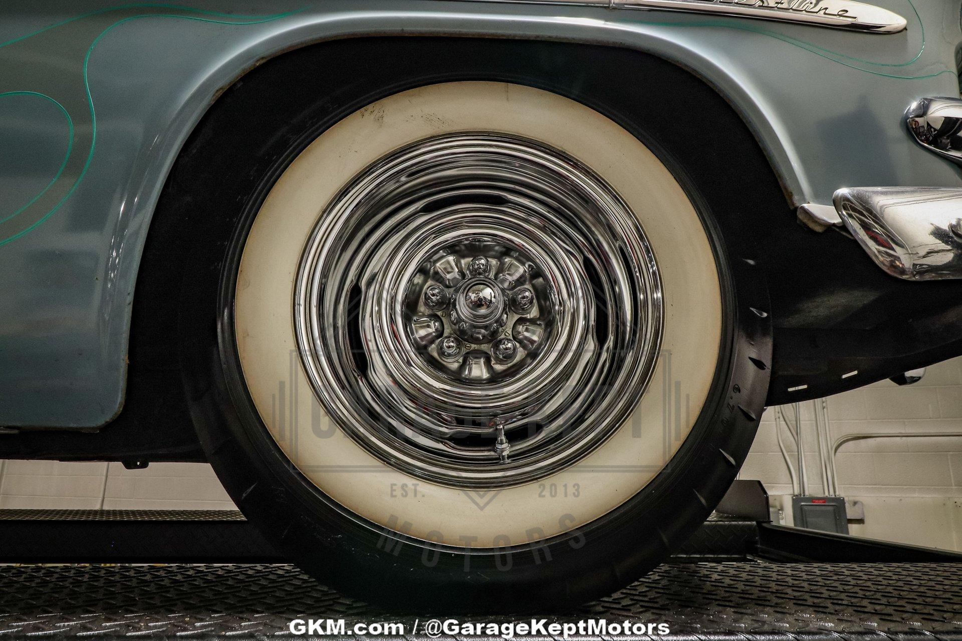 1953 Ford Crestline Victoria 143
