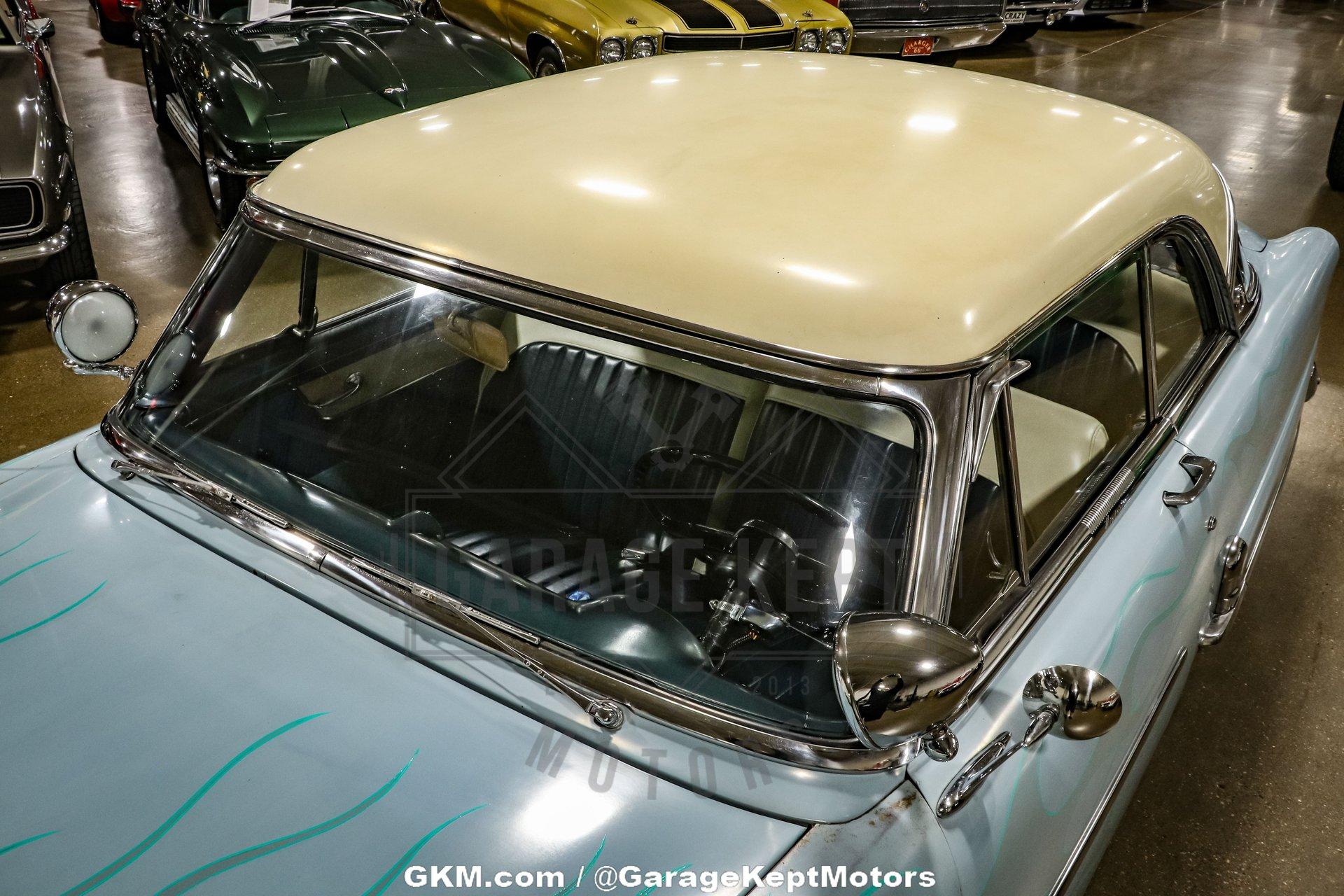 1953 Ford Crestline Victoria 29