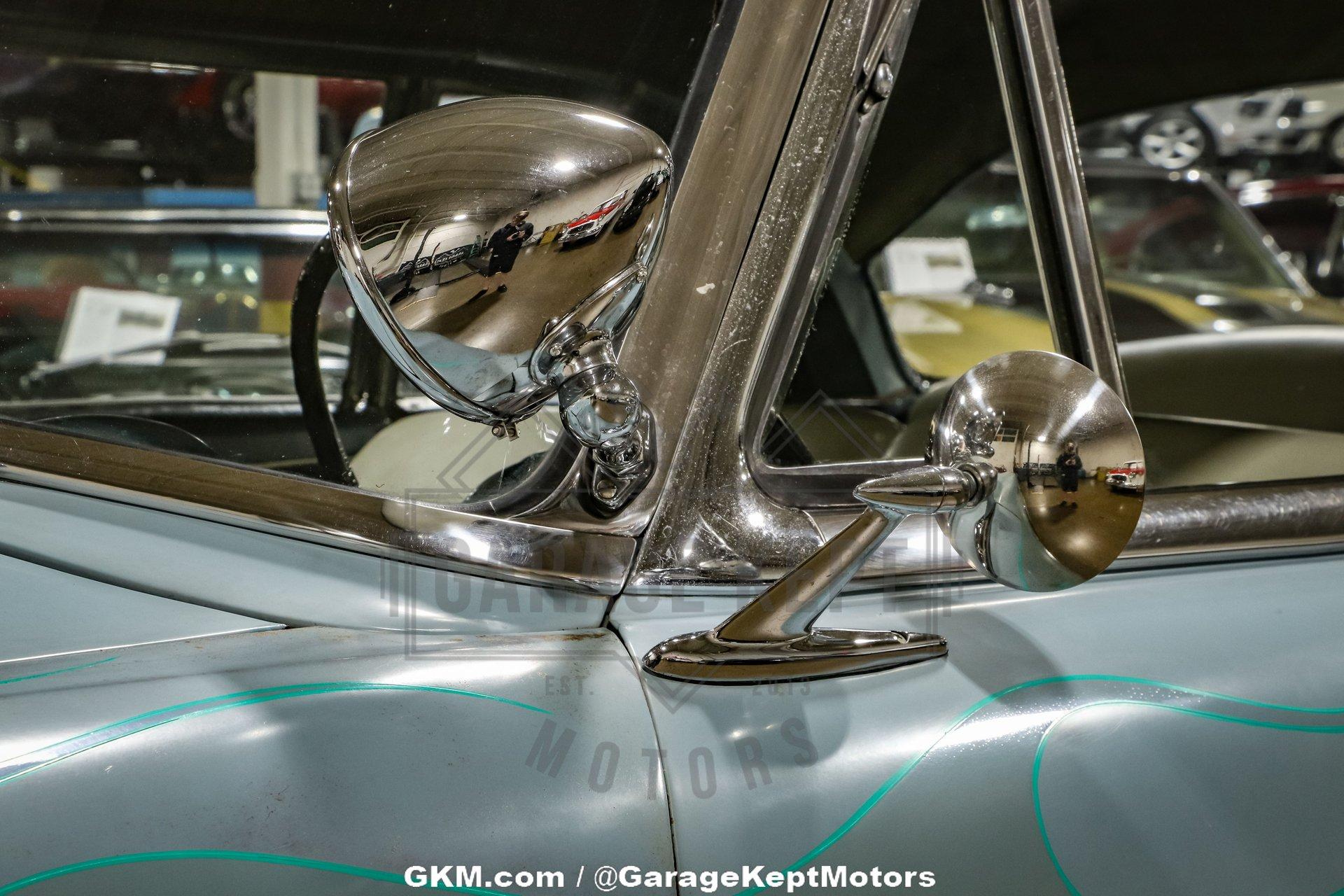 1953 Ford Crestline Victoria 34