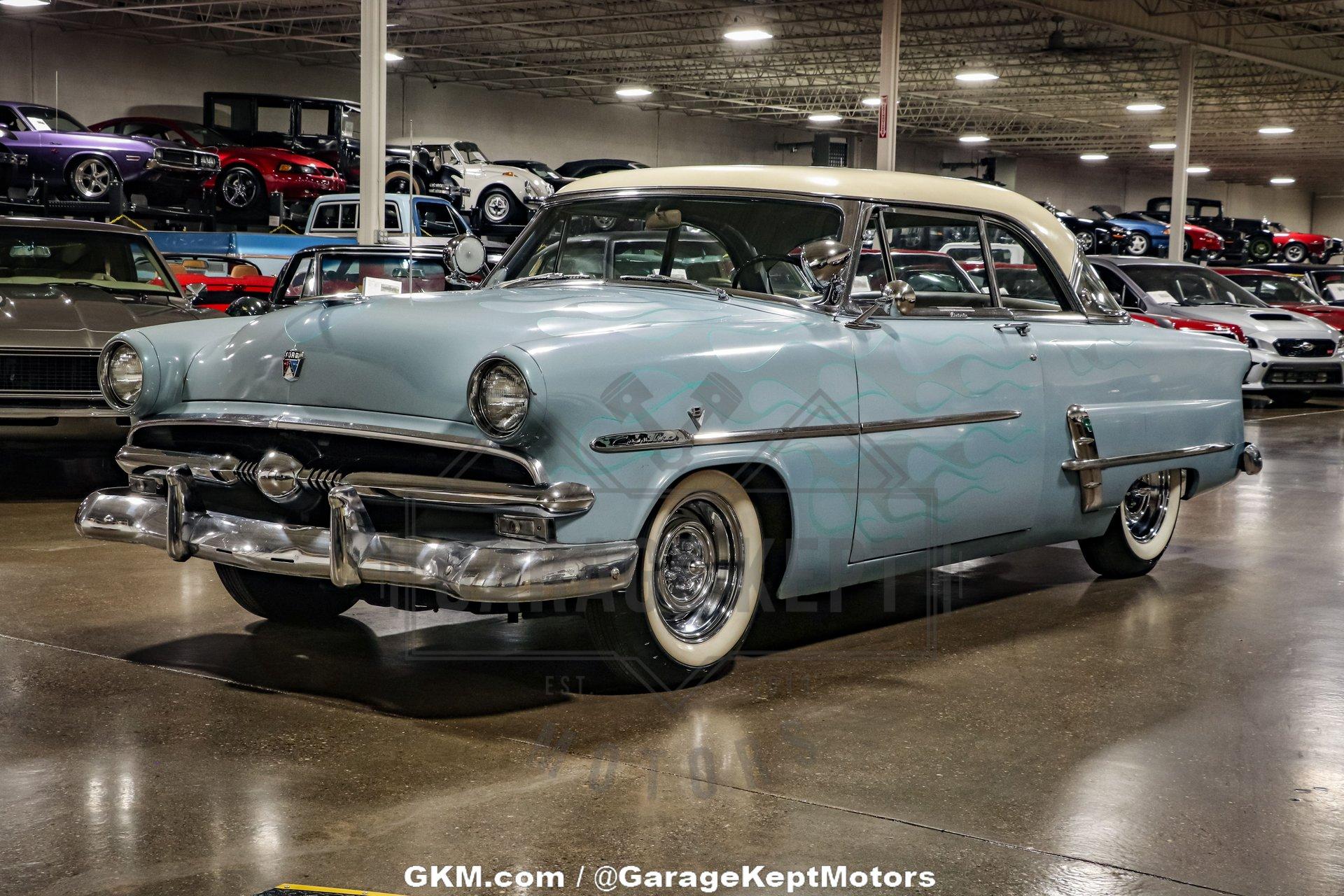 1953 Ford Crestline Victoria 36