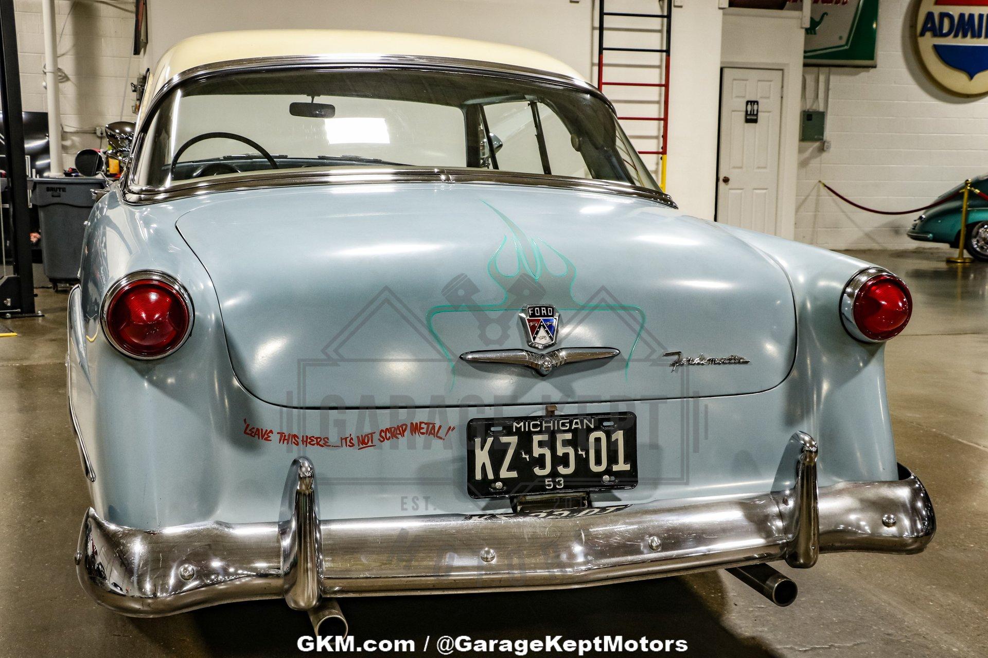 1953 Ford Crestline Victoria 47