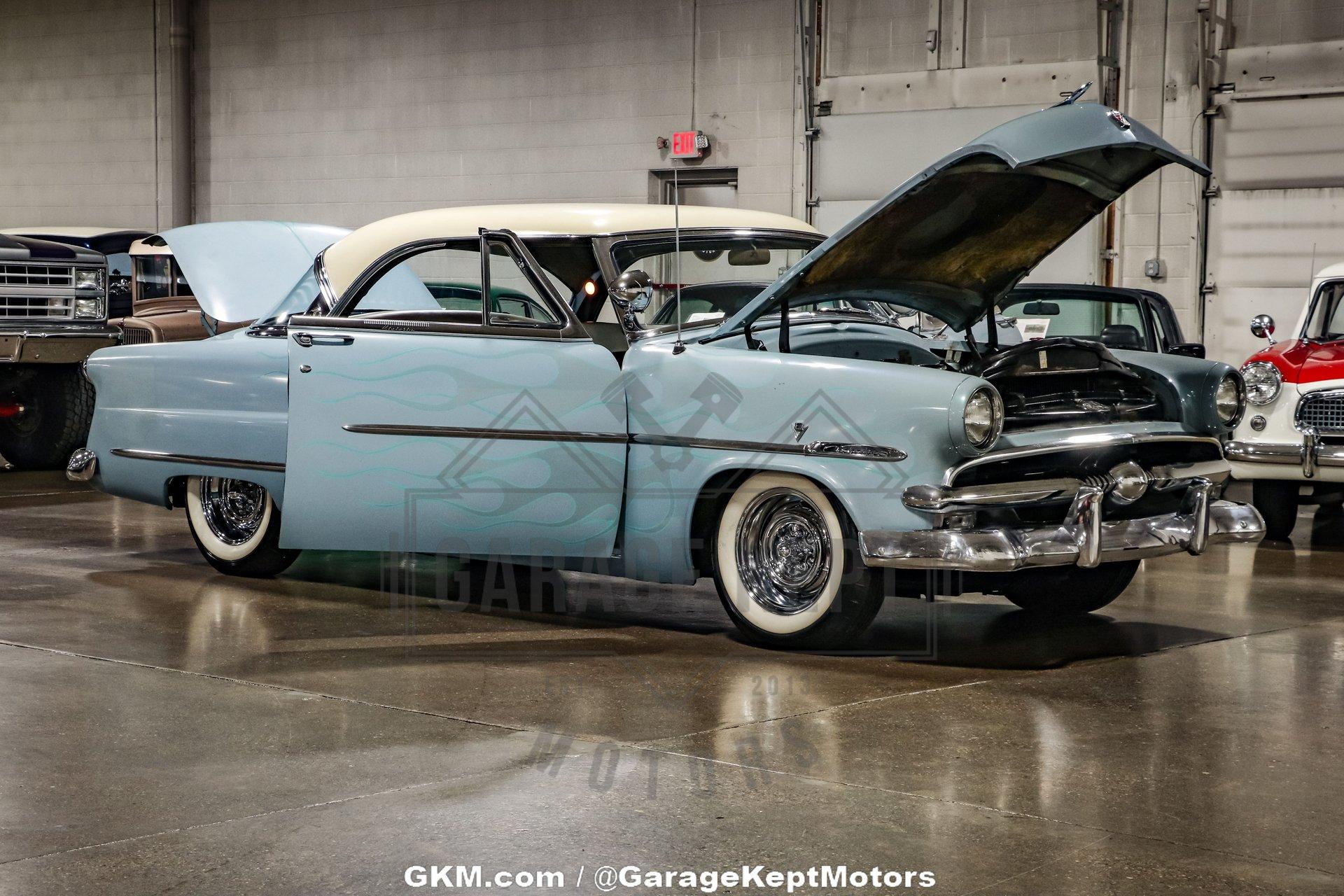 1953 Ford Crestline Victoria 68