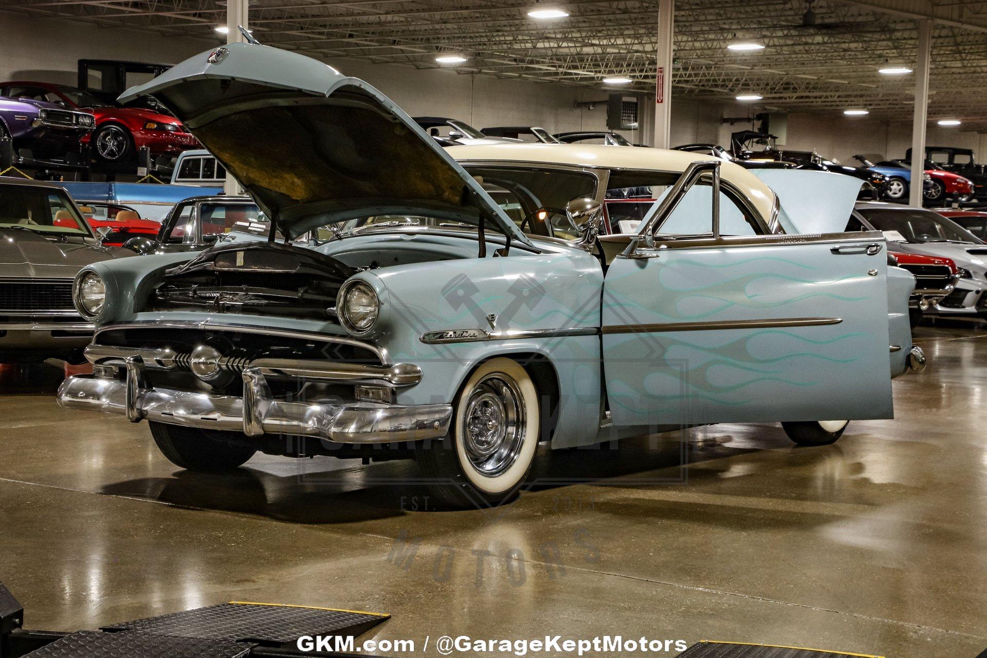 1953 Ford Crestline Victoria 69