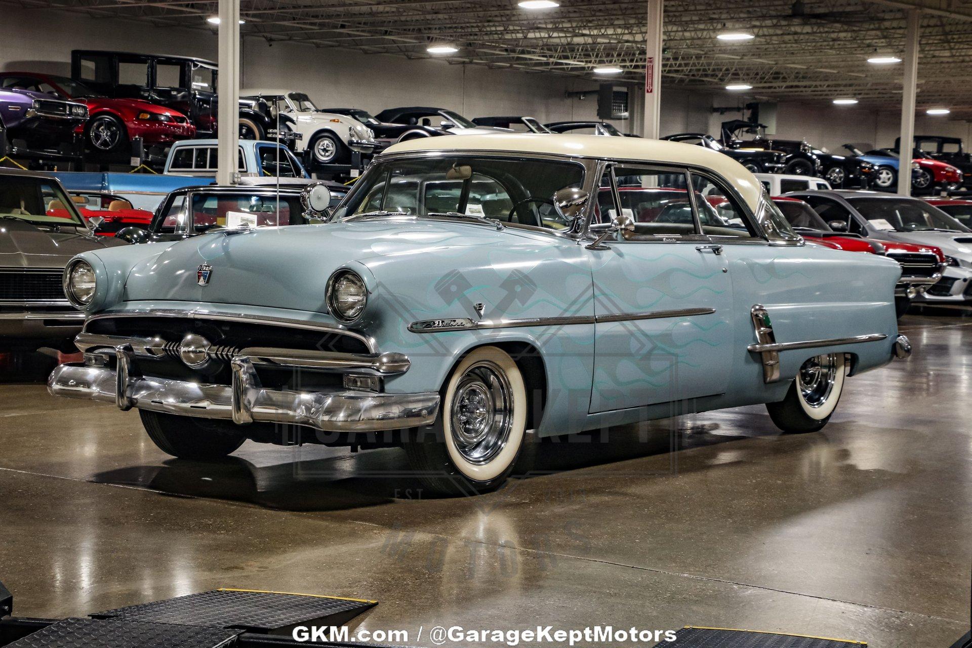 1953 Ford Crestline Victoria 8