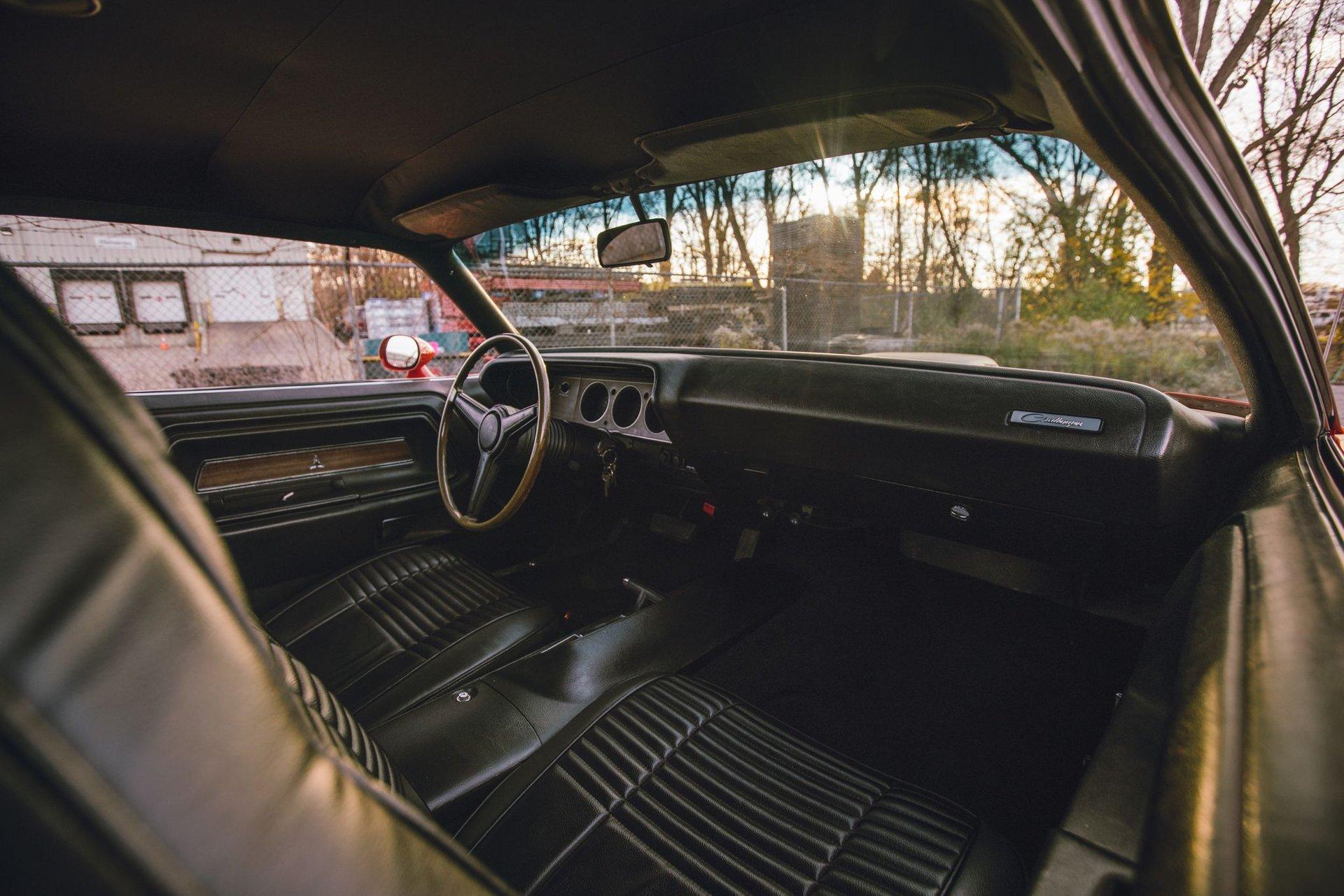 1971 Dodge Challenger 10