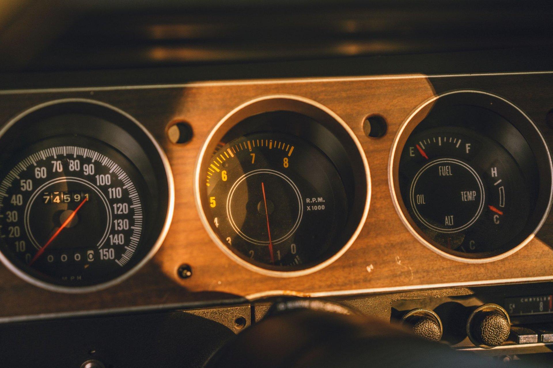 1971 Dodge Challenger 14