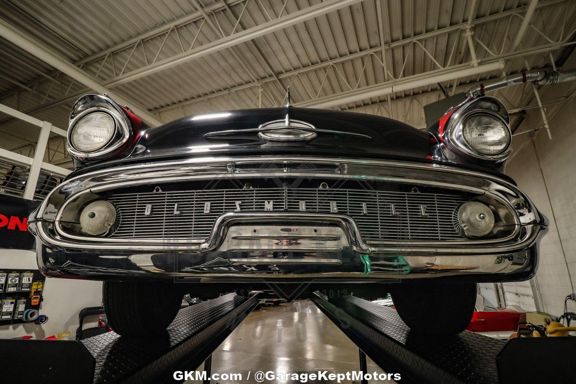 1957 Oldsmobile Golden Rocket 88 124