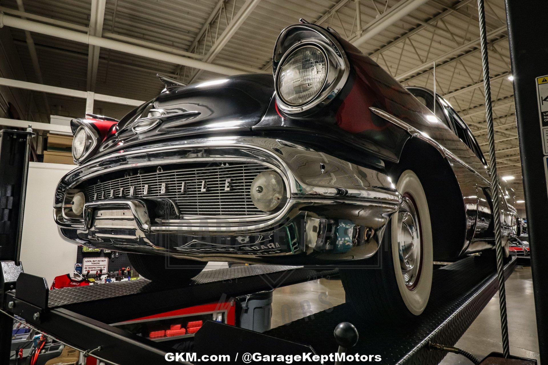1957 Oldsmobile Golden Rocket 88 125