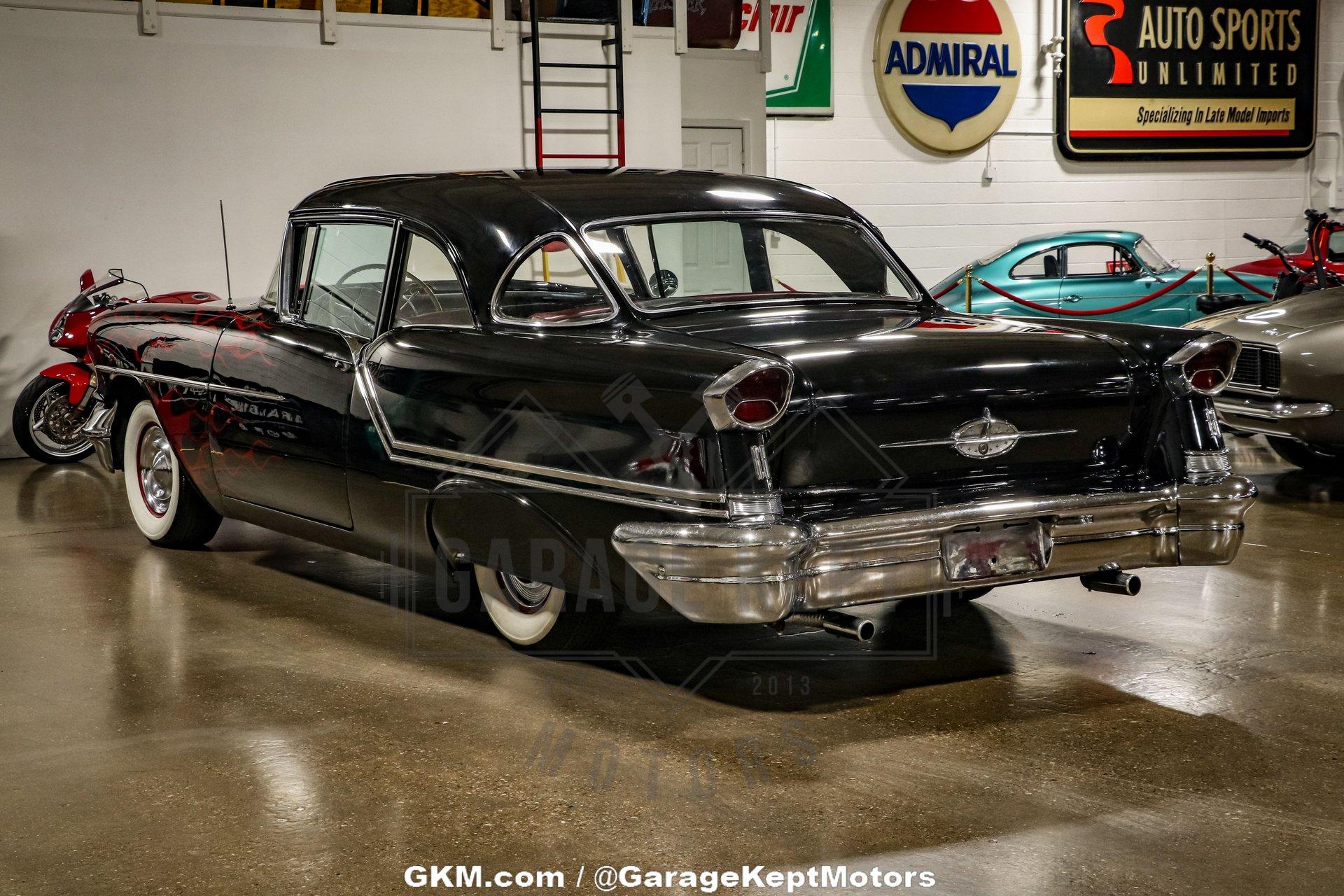 1957 Oldsmobile Golden Rocket 88 12