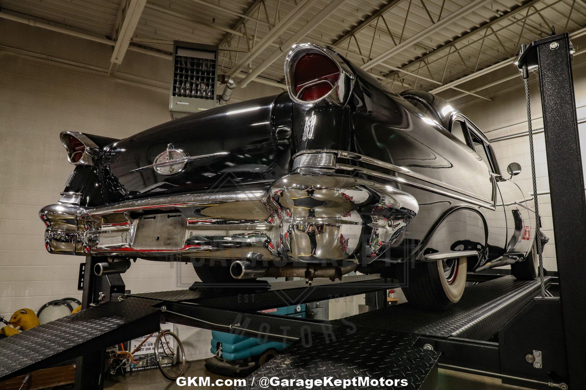 1957 Oldsmobile Golden Rocket 88 132