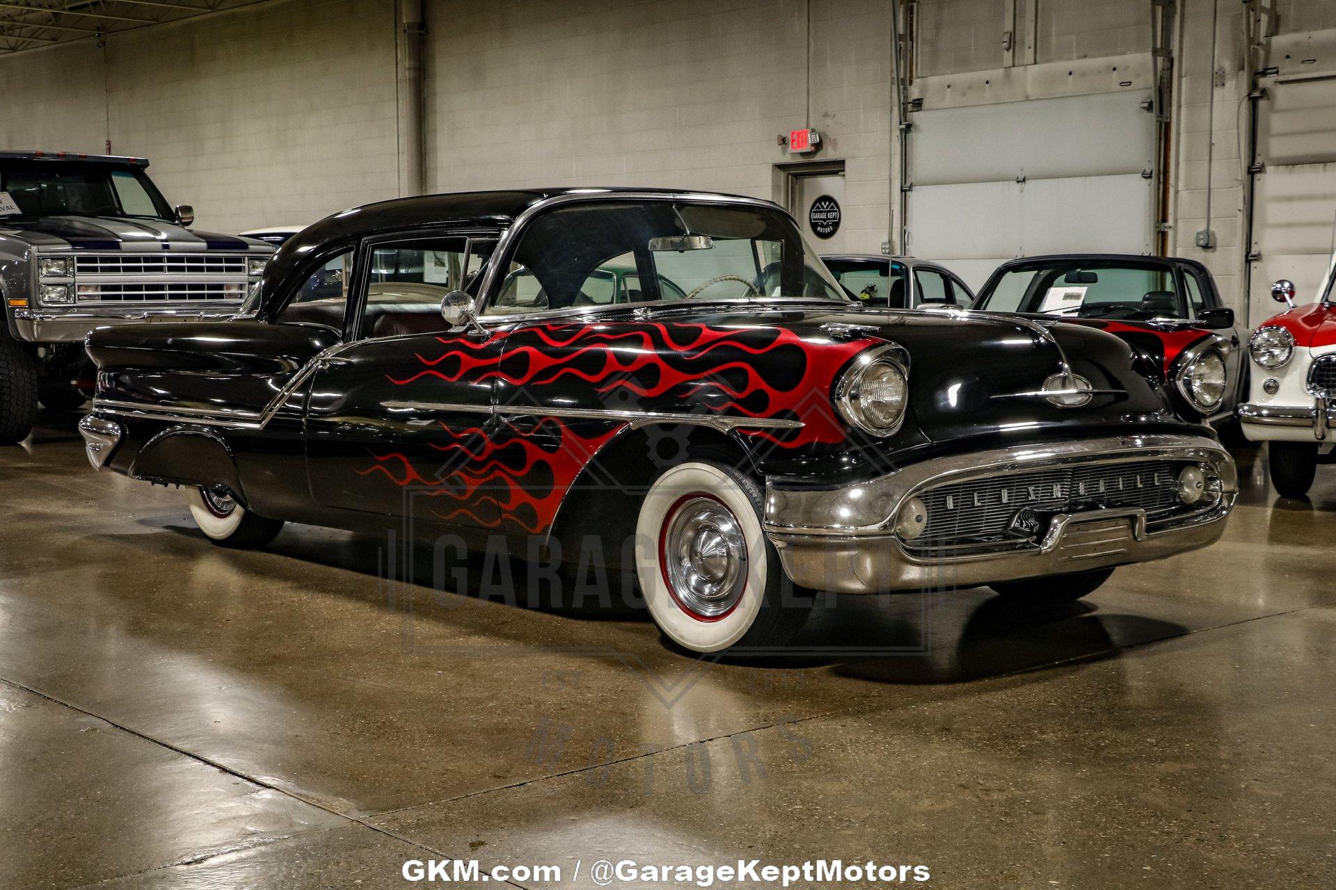 1957 Oldsmobile Golden Rocket 88 17