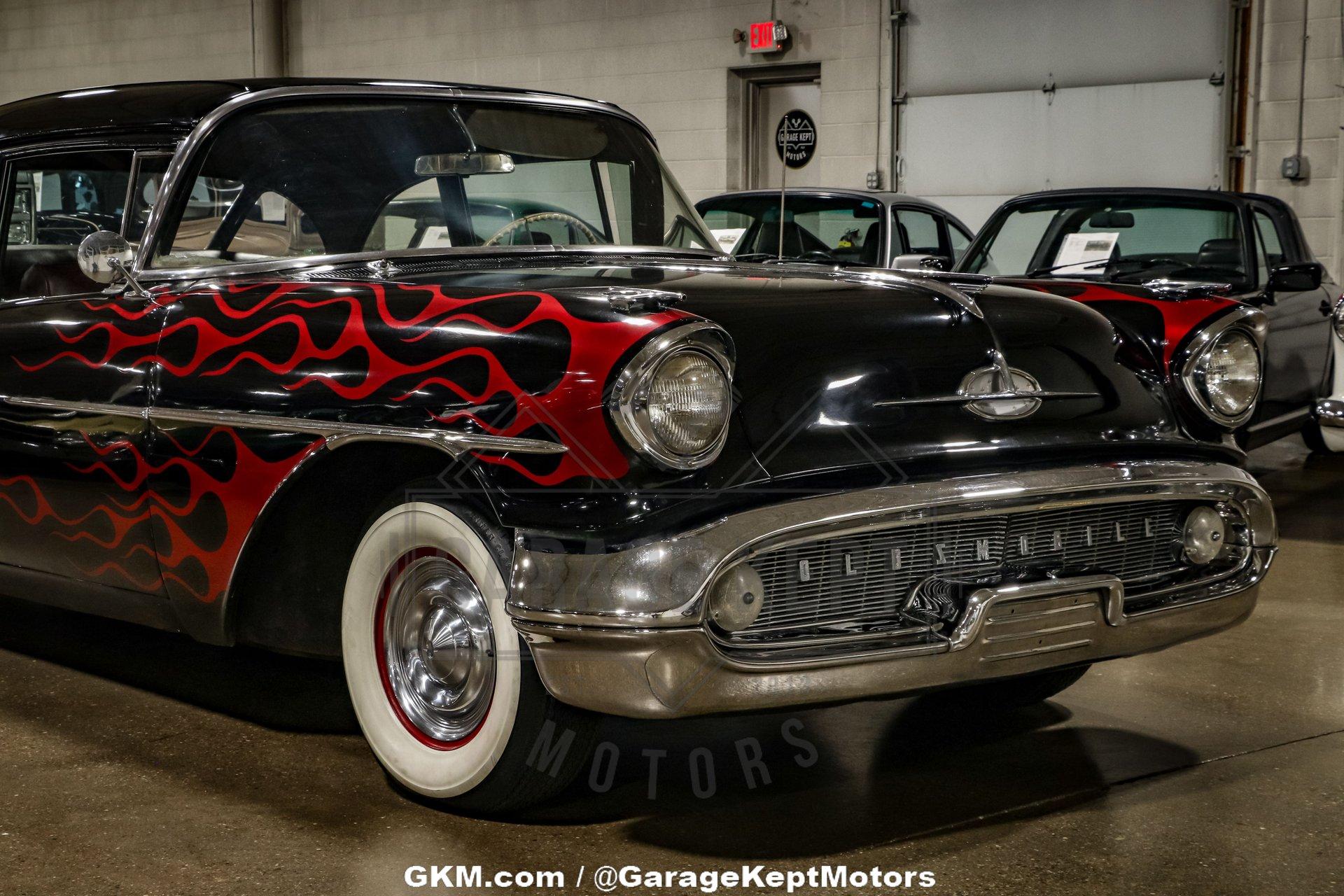 1957 Oldsmobile Golden Rocket 88 18