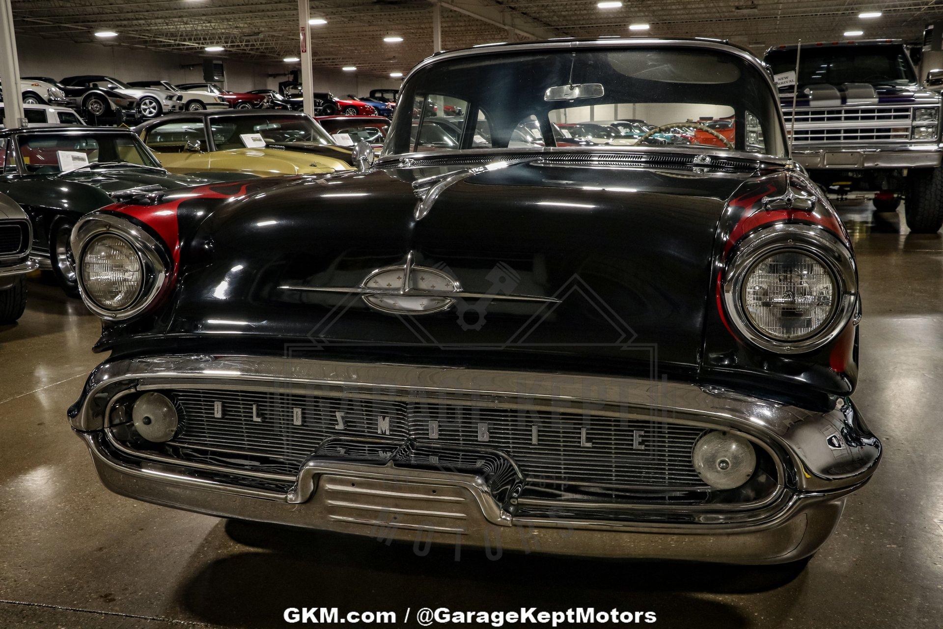 1957 Oldsmobile Golden Rocket 88 23
