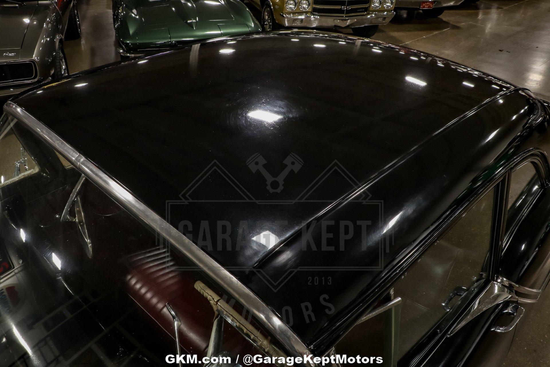 1957 Oldsmobile Golden Rocket 88 30