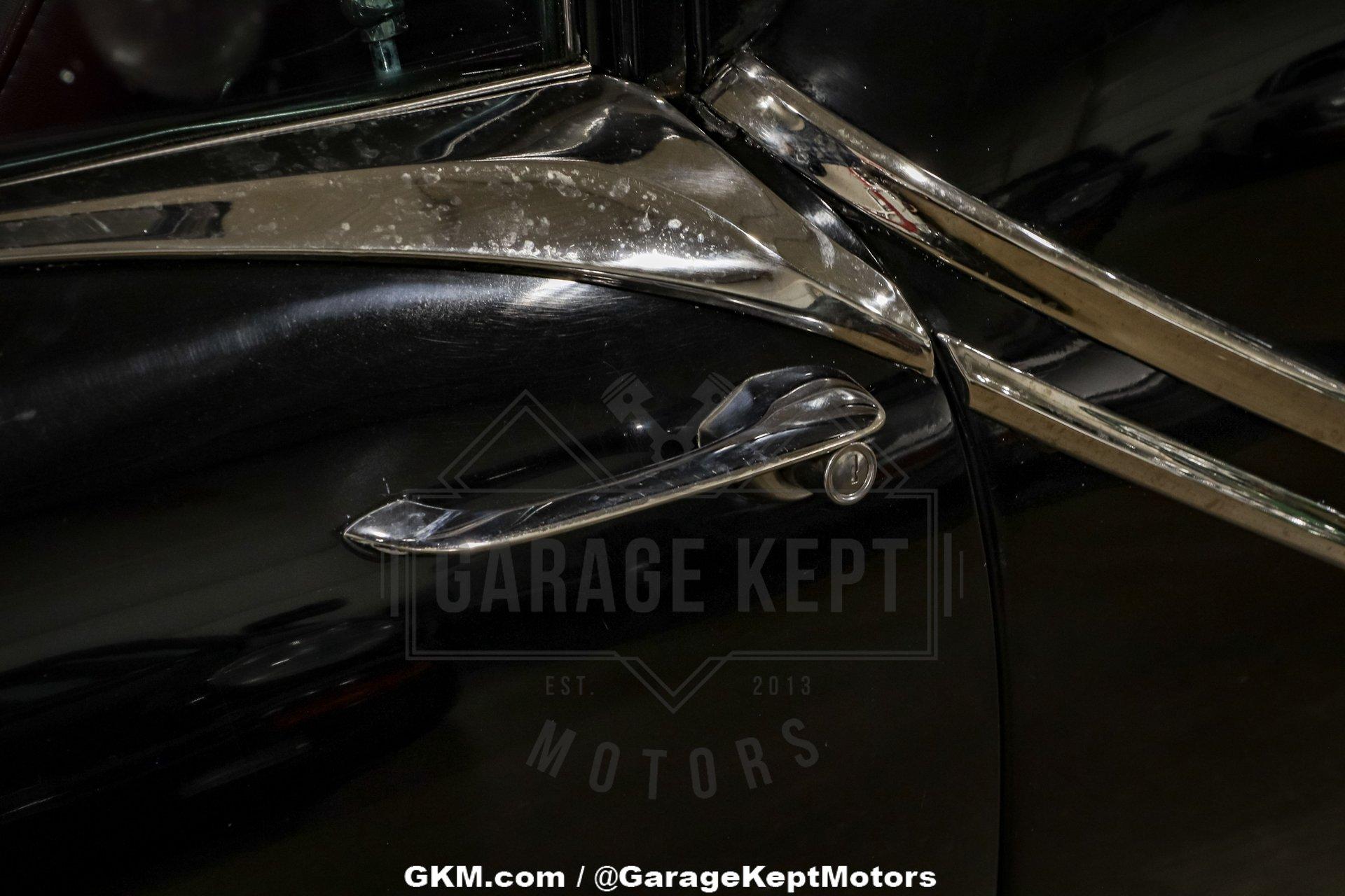 1957 Oldsmobile Golden Rocket 88 33