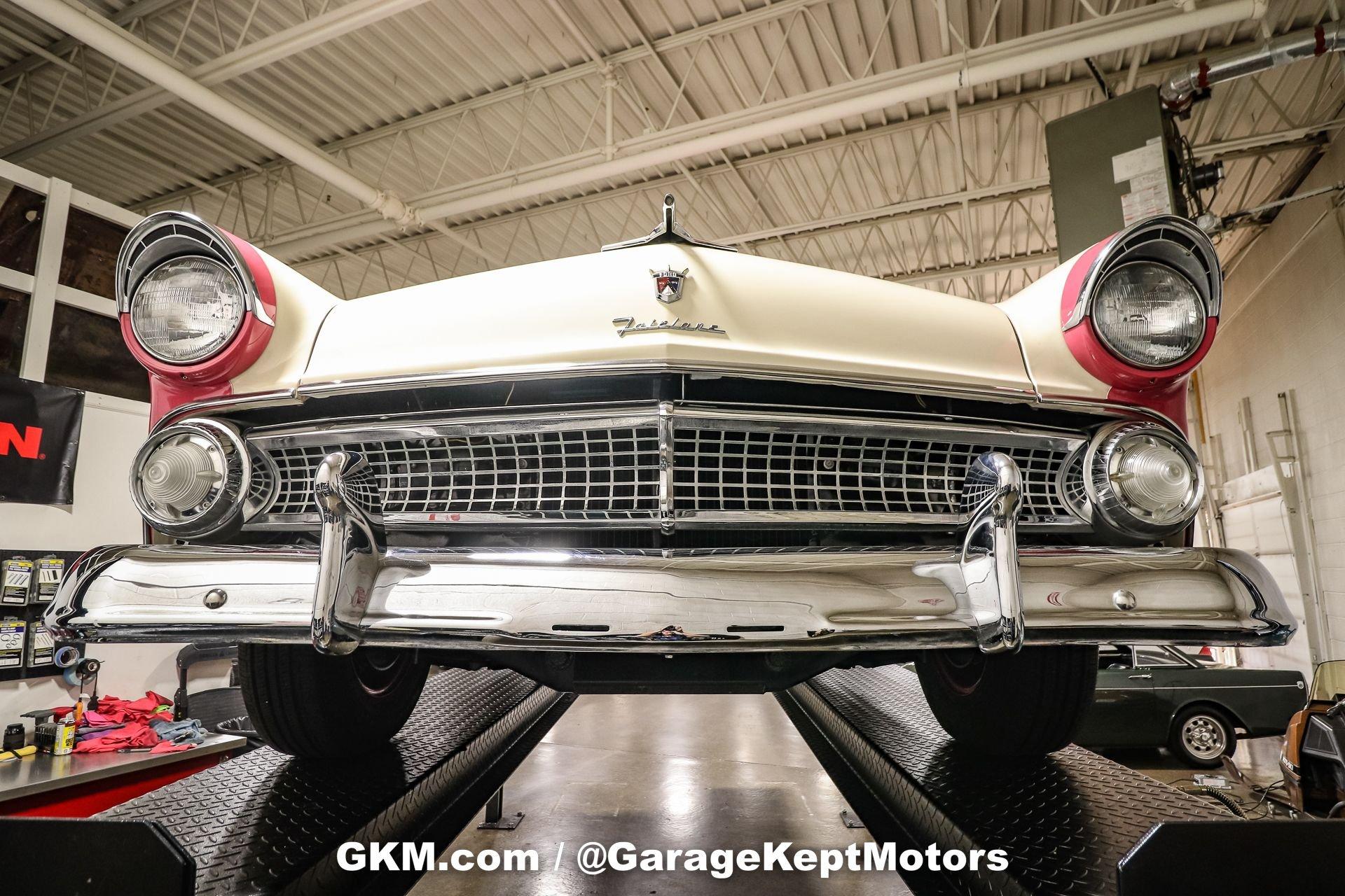 1955 Ford Fairlane Crown Victoria 127