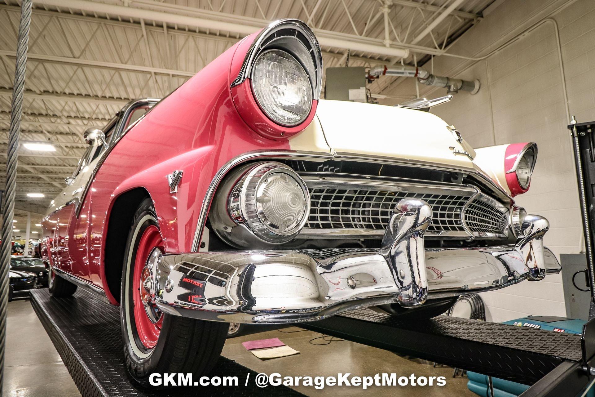 1955 Ford Fairlane Crown Victoria 140
