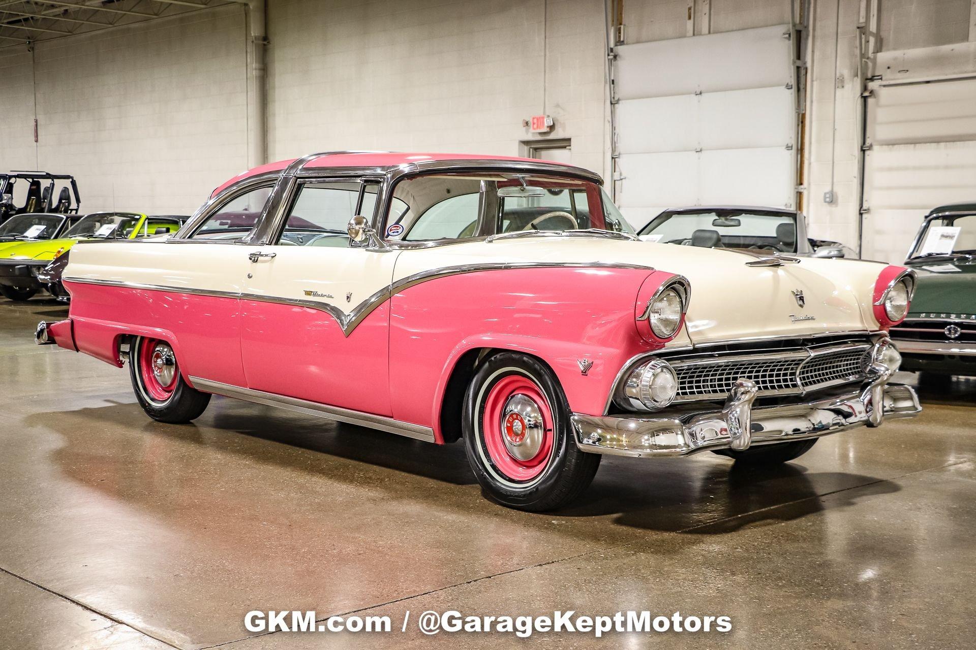 1955 Ford Fairlane Crown Victoria 18