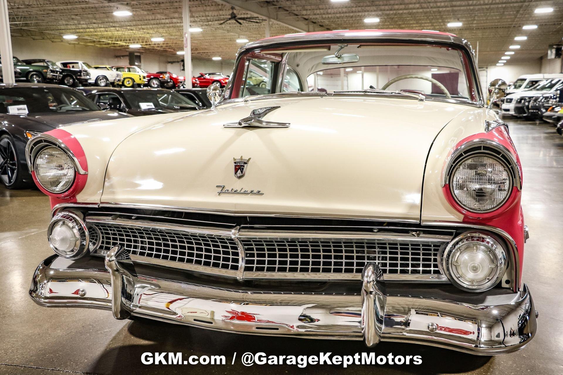 1955 Ford Fairlane Crown Victoria 24